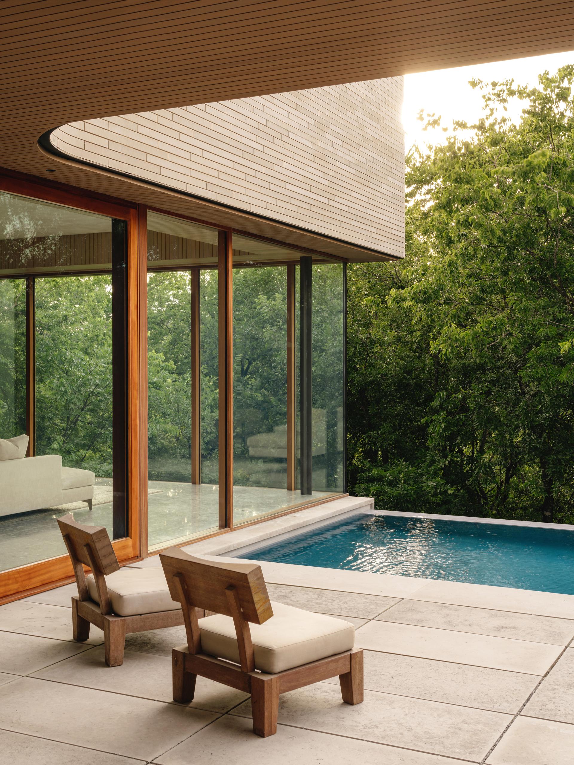 Greenbelt Residence - image 14