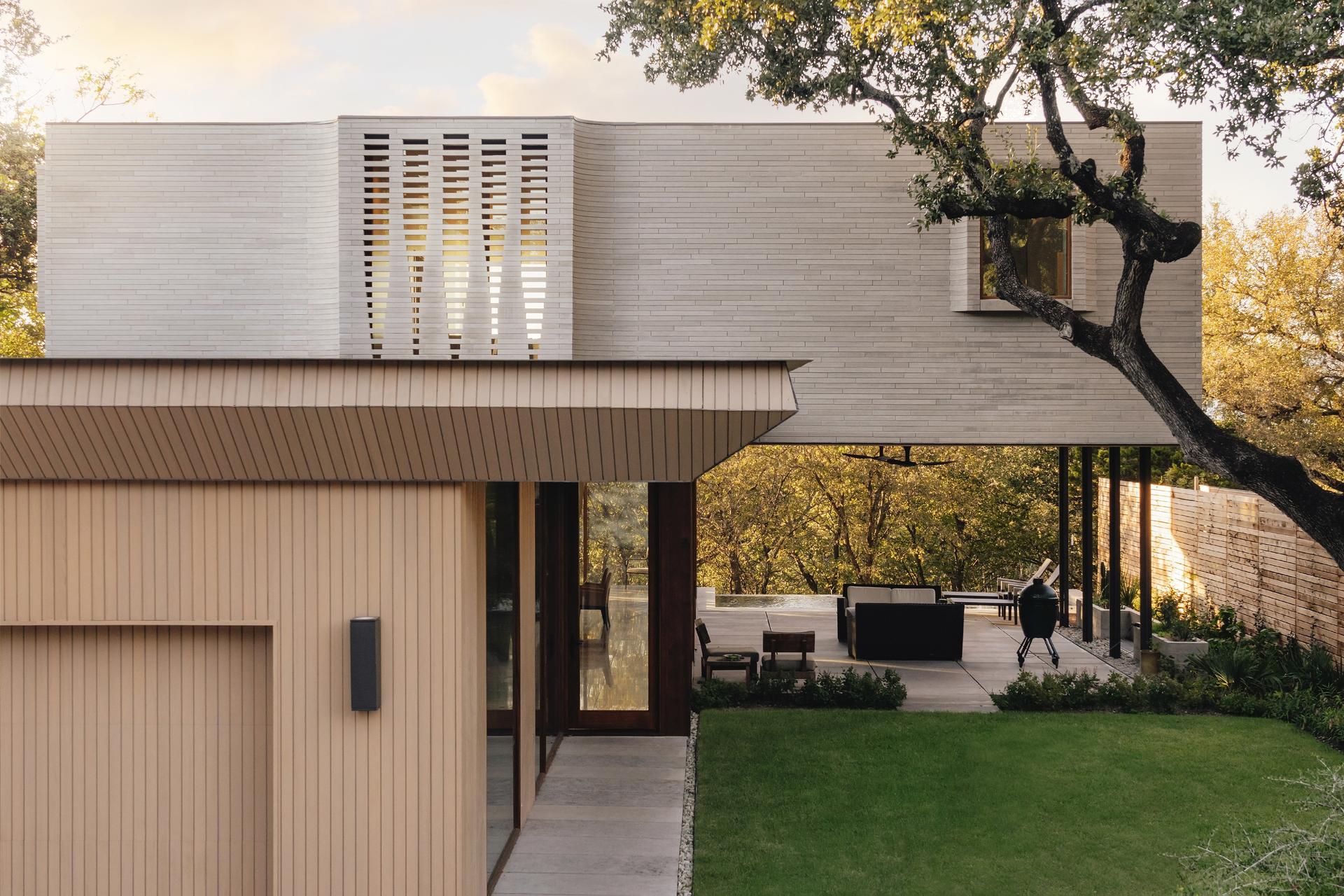 Greenbelt Residence - image 16