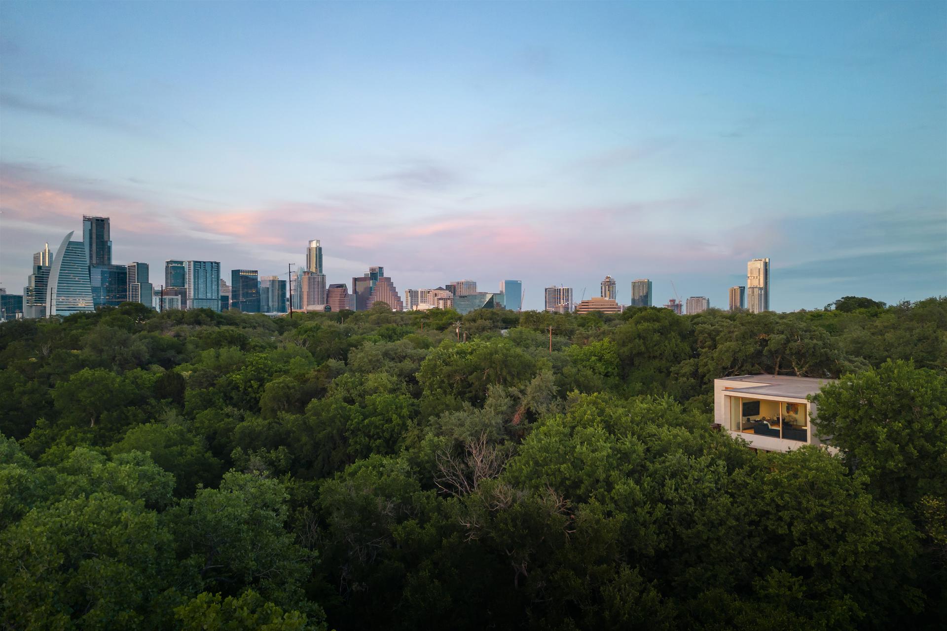 Greenbelt Residence - image 18