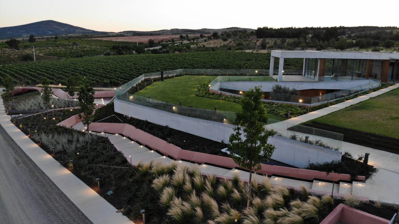 Kuzubağ Winery - image 11