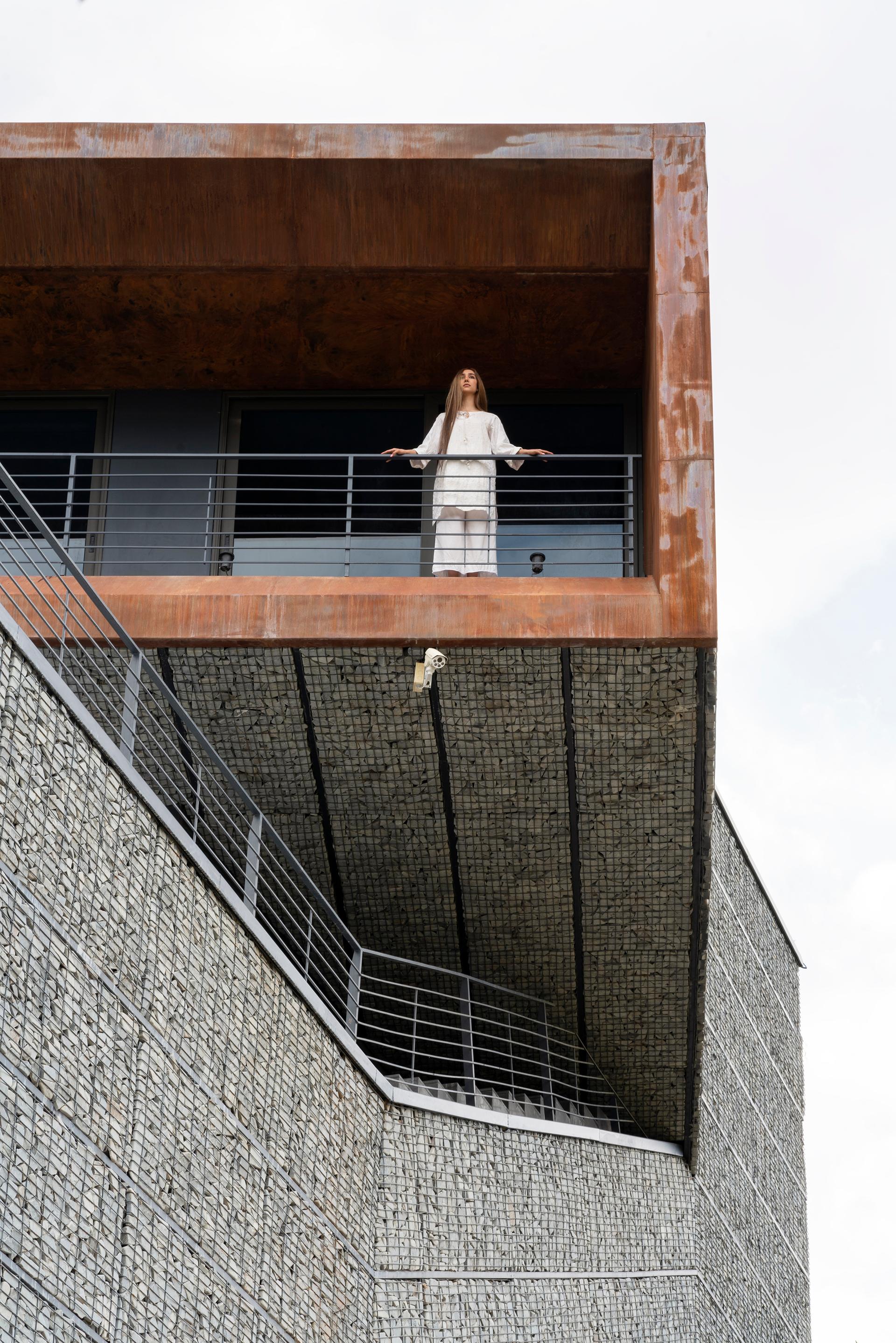 Villa Alley - image 4