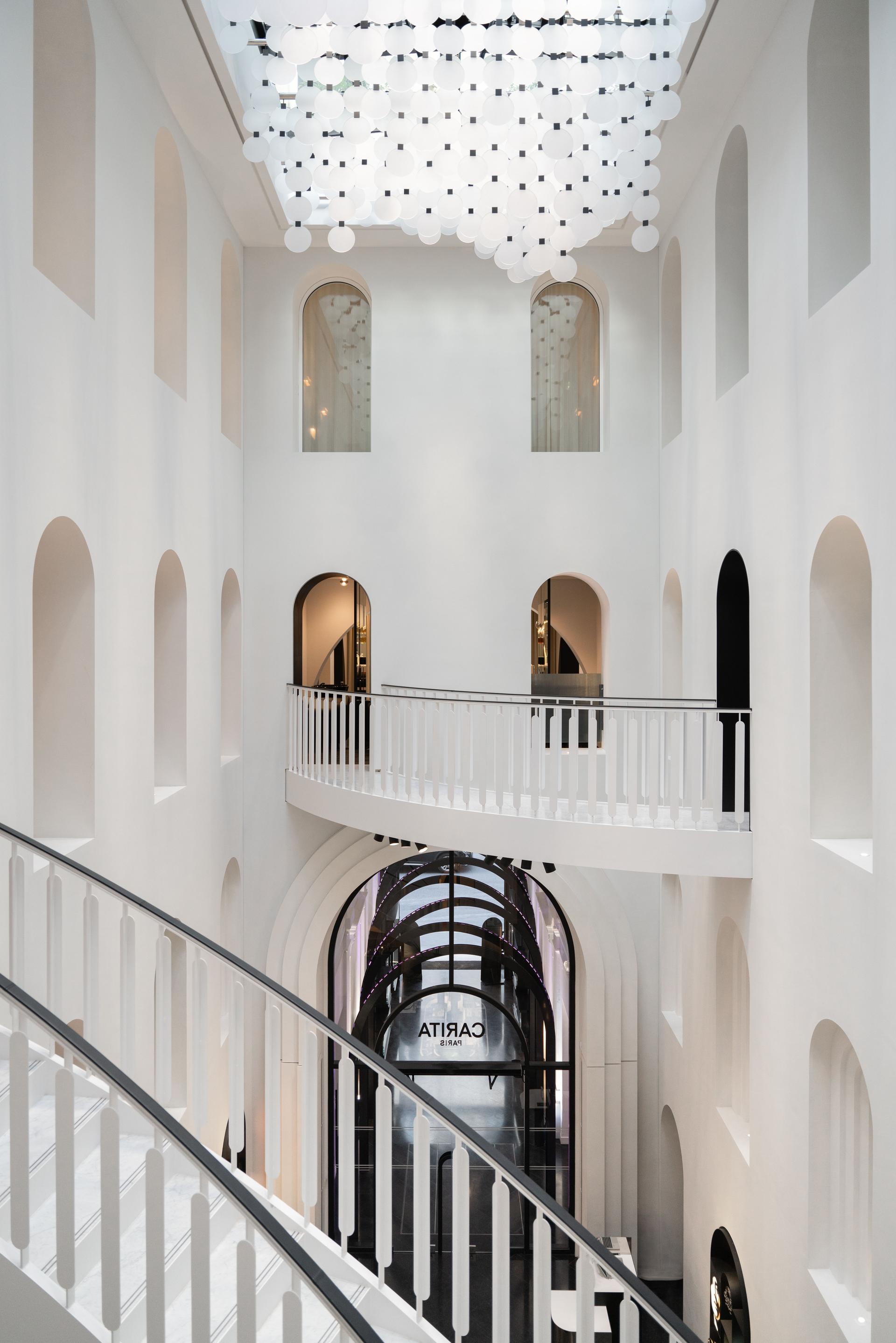 La Maison de Beauté Carita, L'Oréal-Luxe - image 8