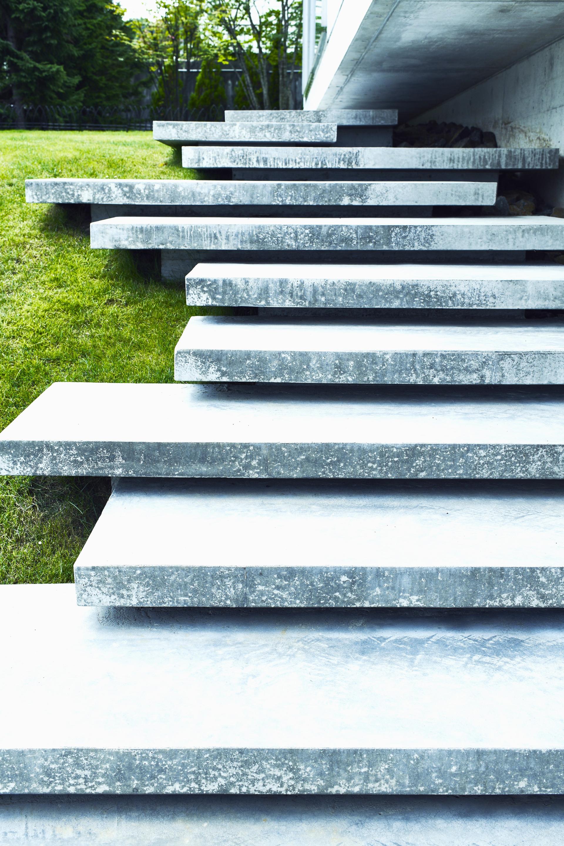 concrete table - image 2