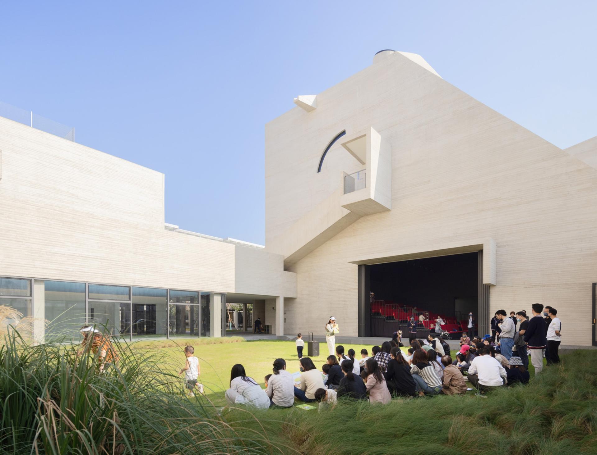 Suzhou Mountain Kingston Bilingual School - image 9