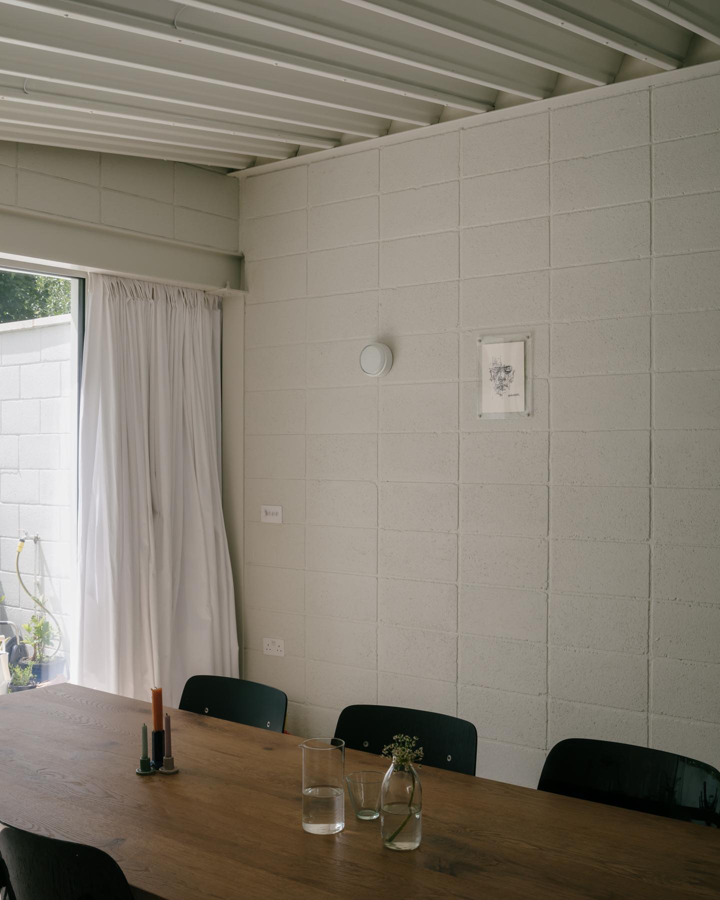 White Patio House - image 39