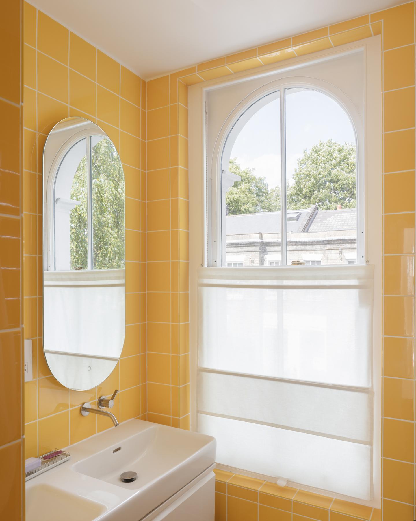 White Patio House - image 50