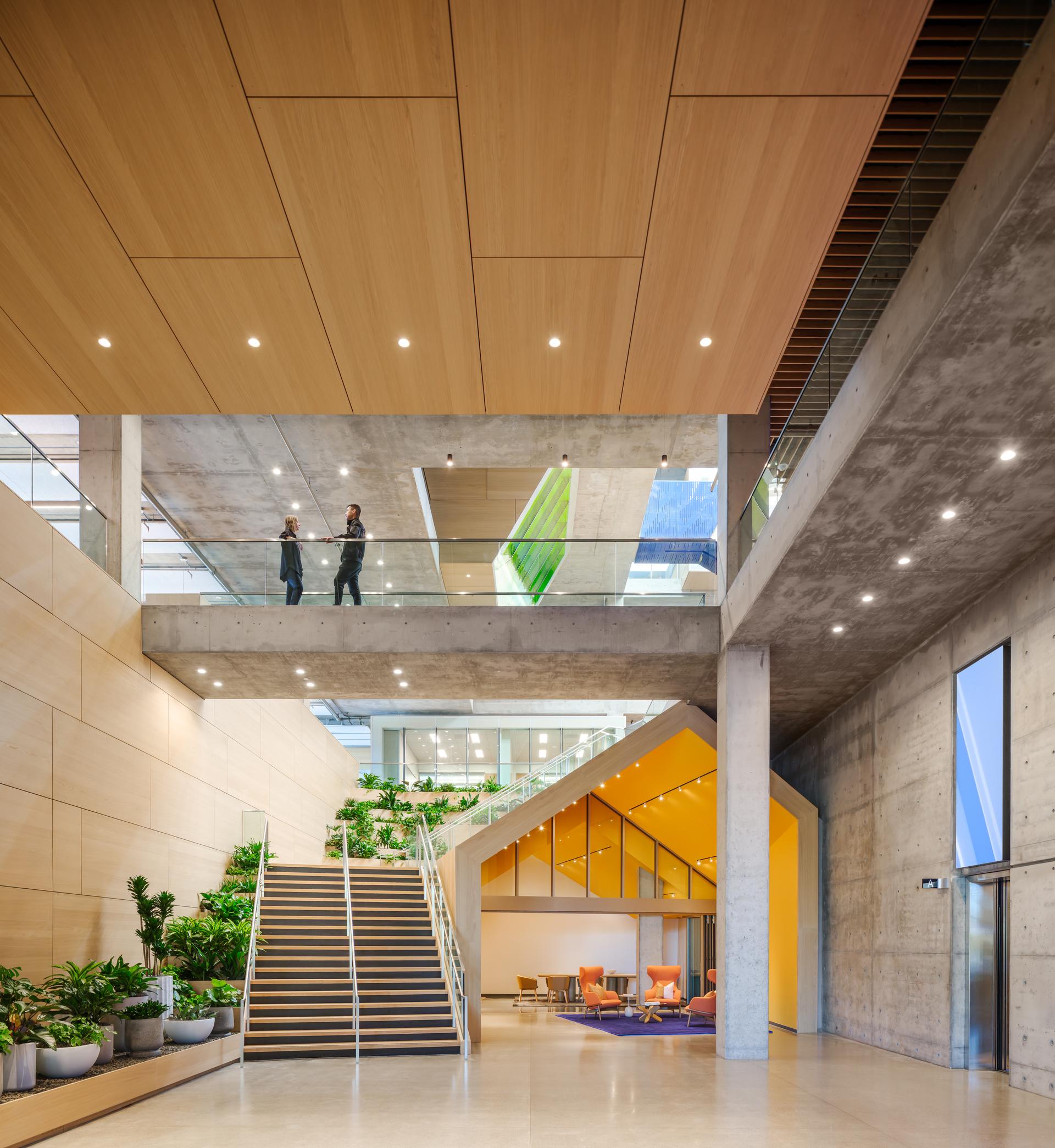 Intuit MTV-22 Bayshore Building - image 2