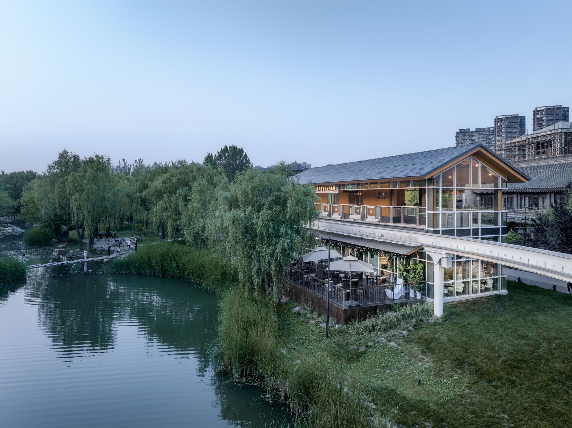 Qujiang Tourism Light Rail Station Renovation and Upgrading