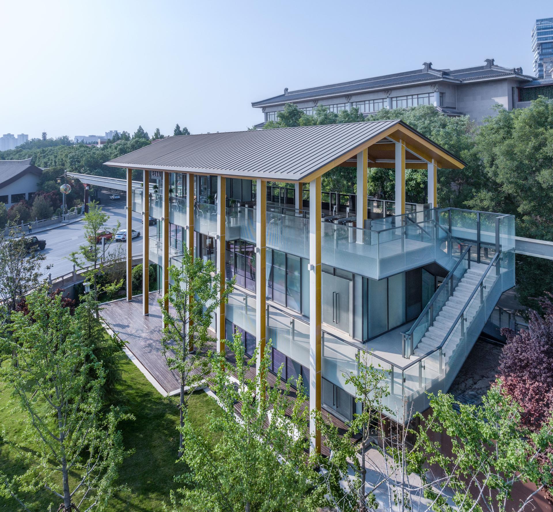 Qujiang Tourism Light Rail Station Renovation and Upgrading - image 2