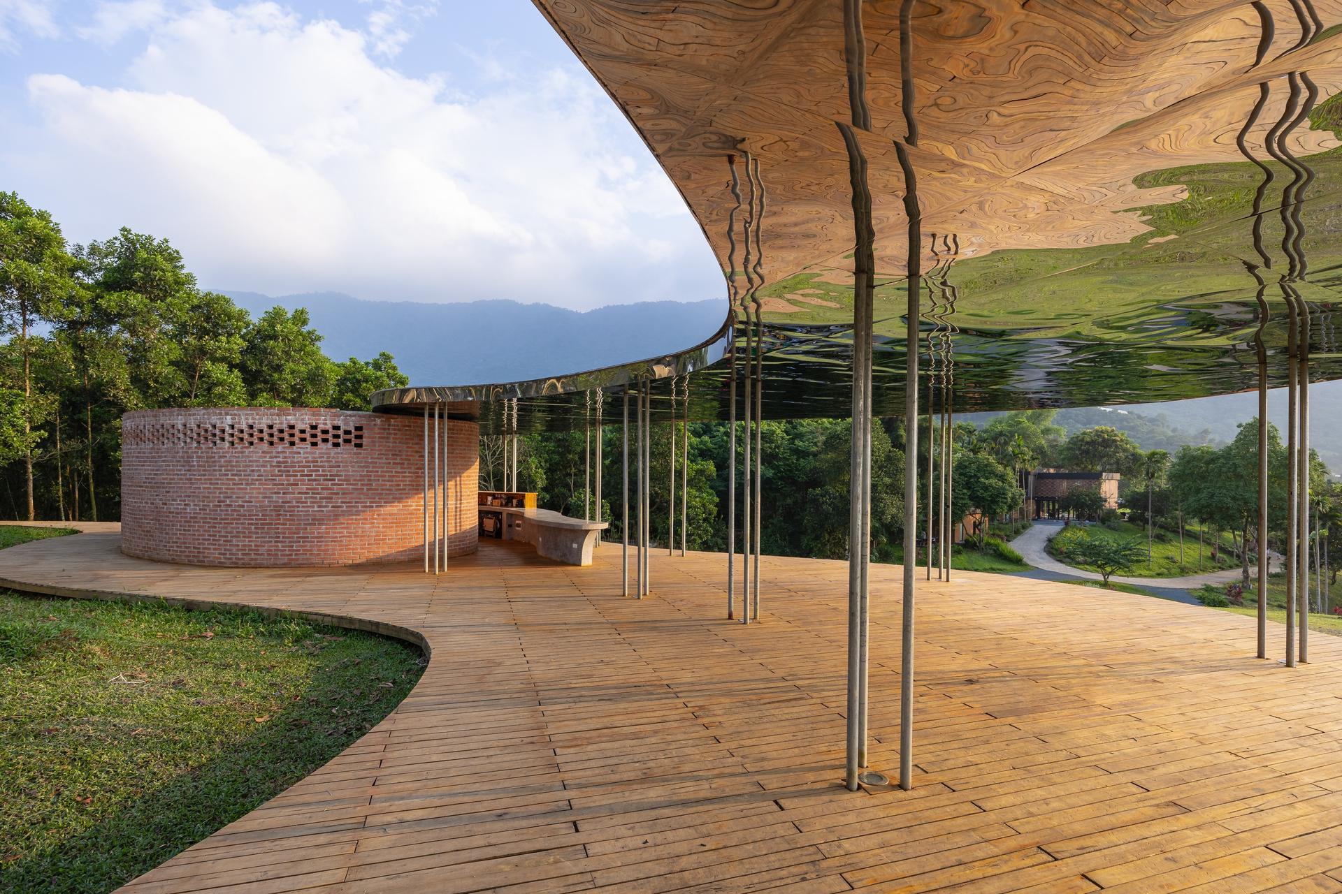 Quin Pavilion - image 17