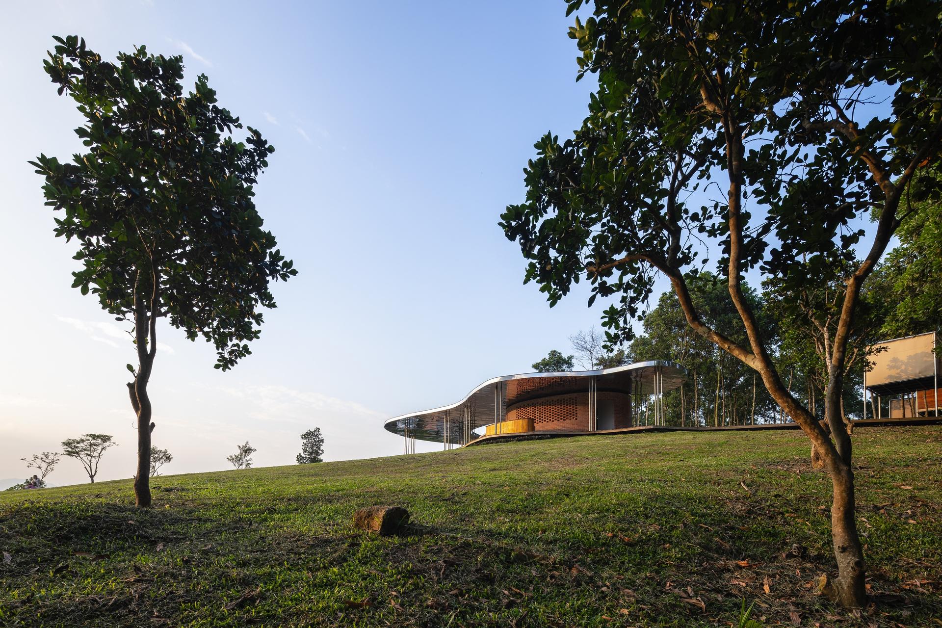 Quin Pavilion - image 20