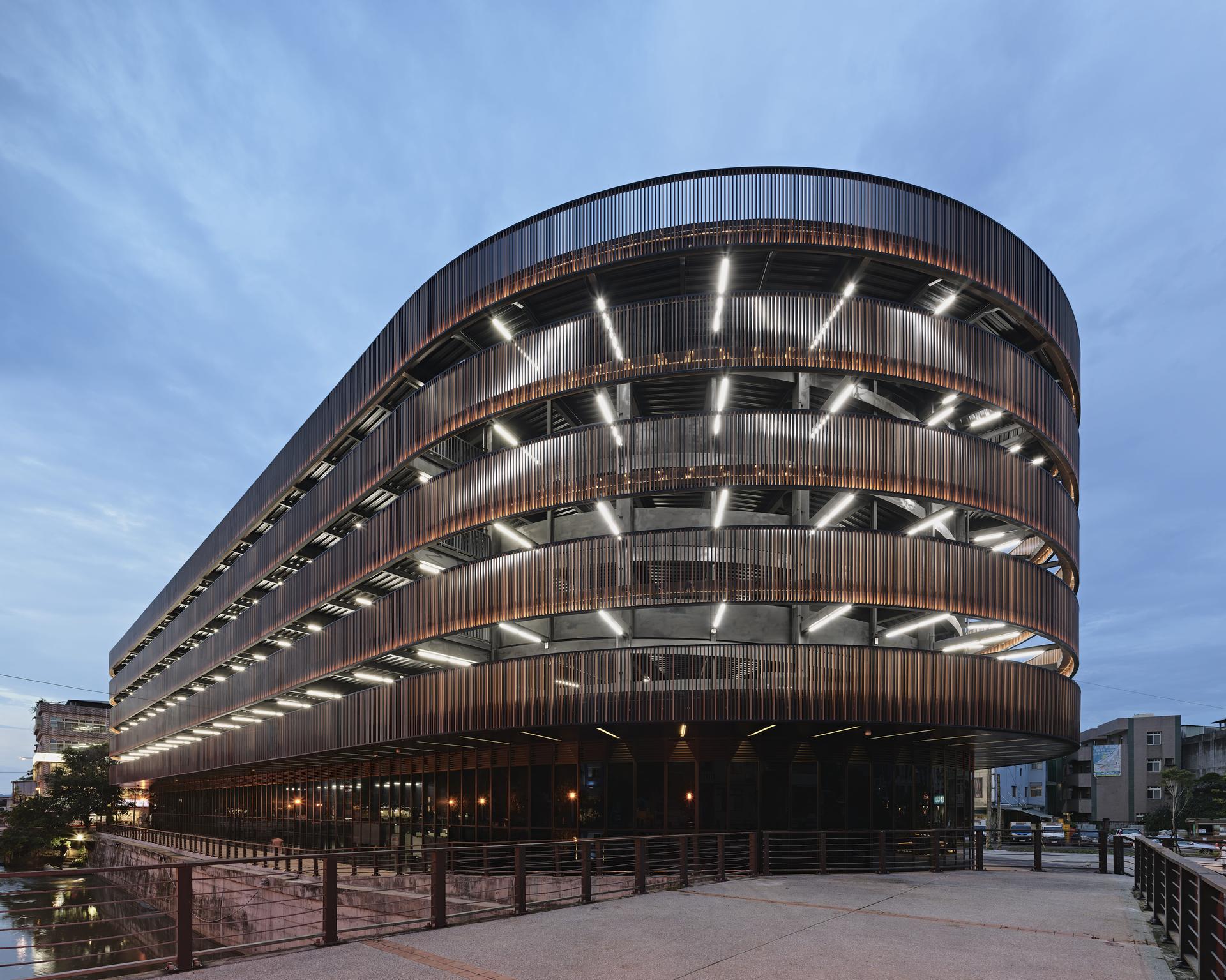 The Chudong Parking Structure - image 9
