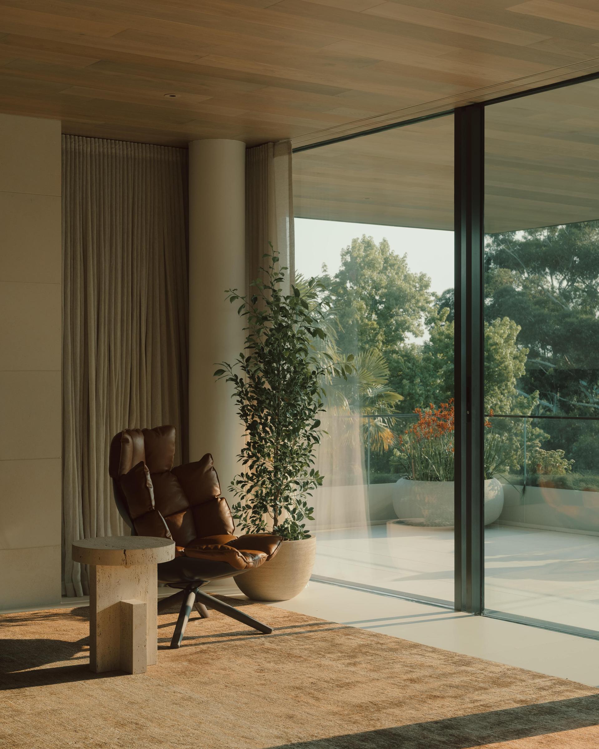 Hillside Residence - image 8