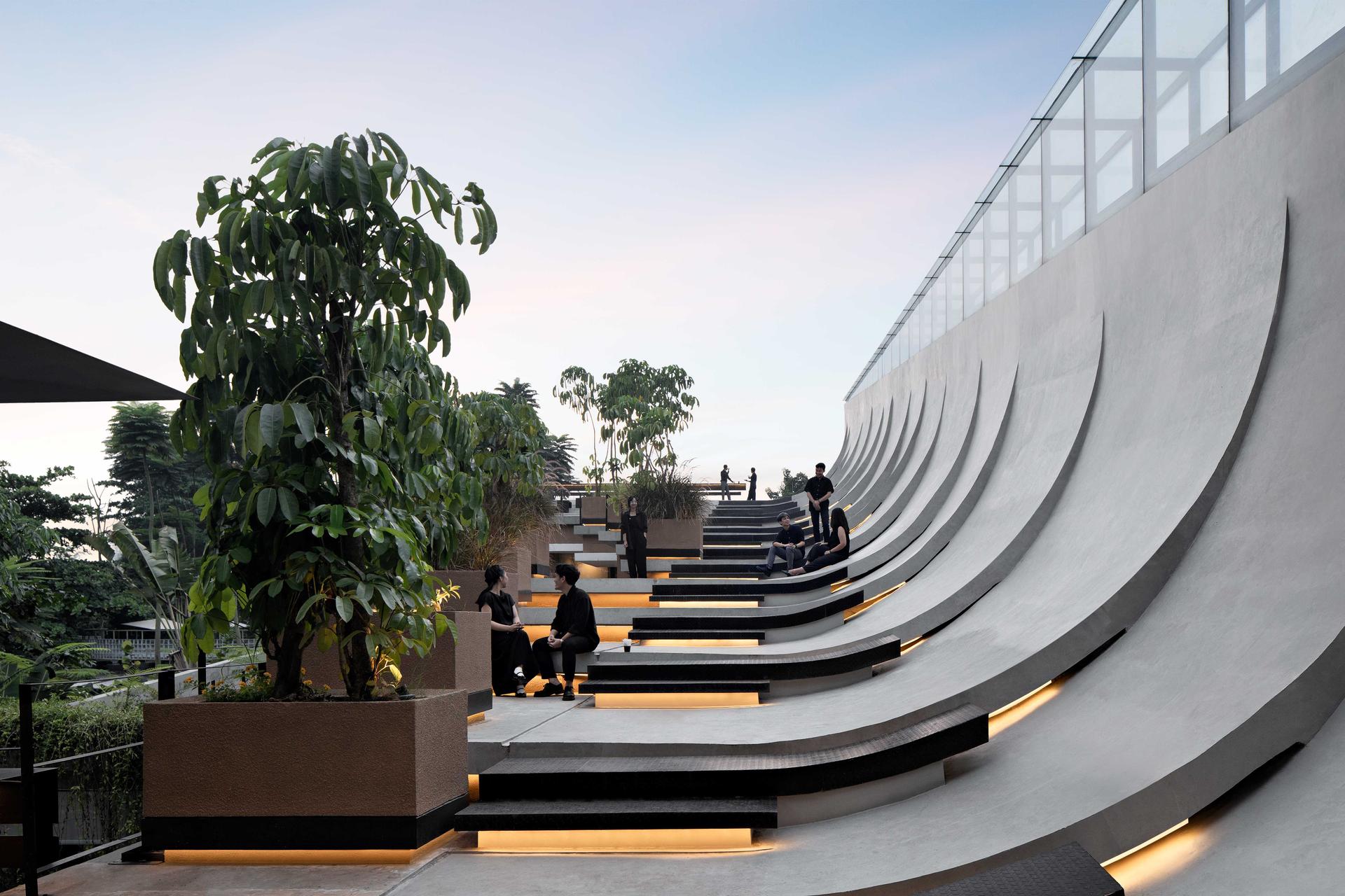 Aruma Split Garden - image 11