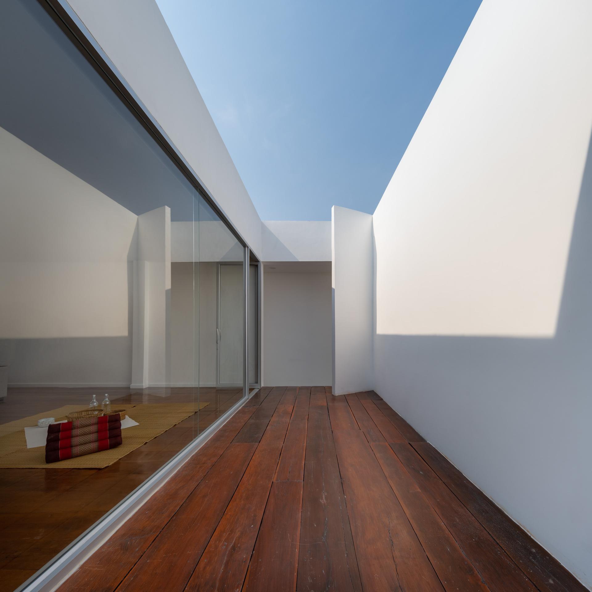 Southwest House - image 4