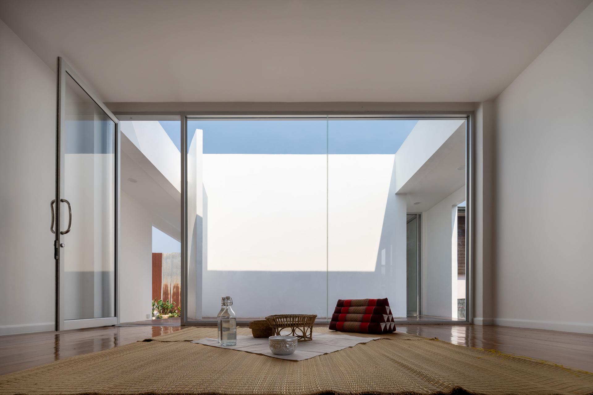 Southwest House - image 12