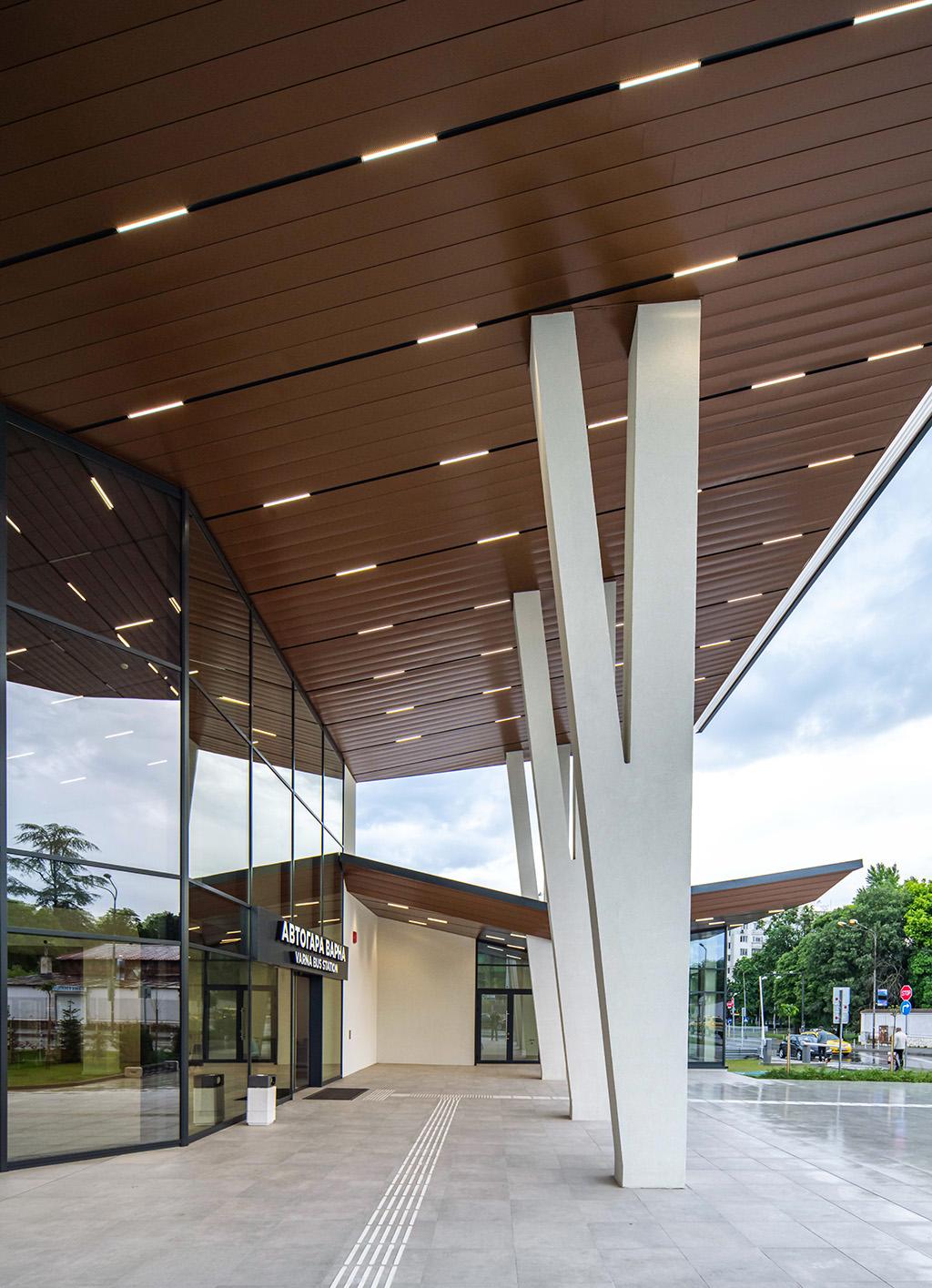 Varna Bus Station - image 14