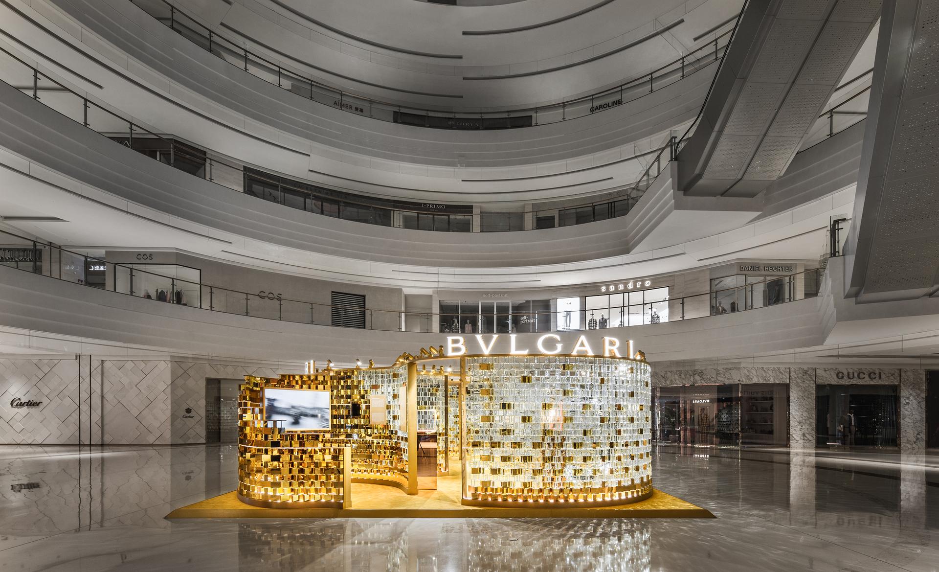 BVLGARI 'Serpenti Rhapsody' Pop-up Installation - image 4