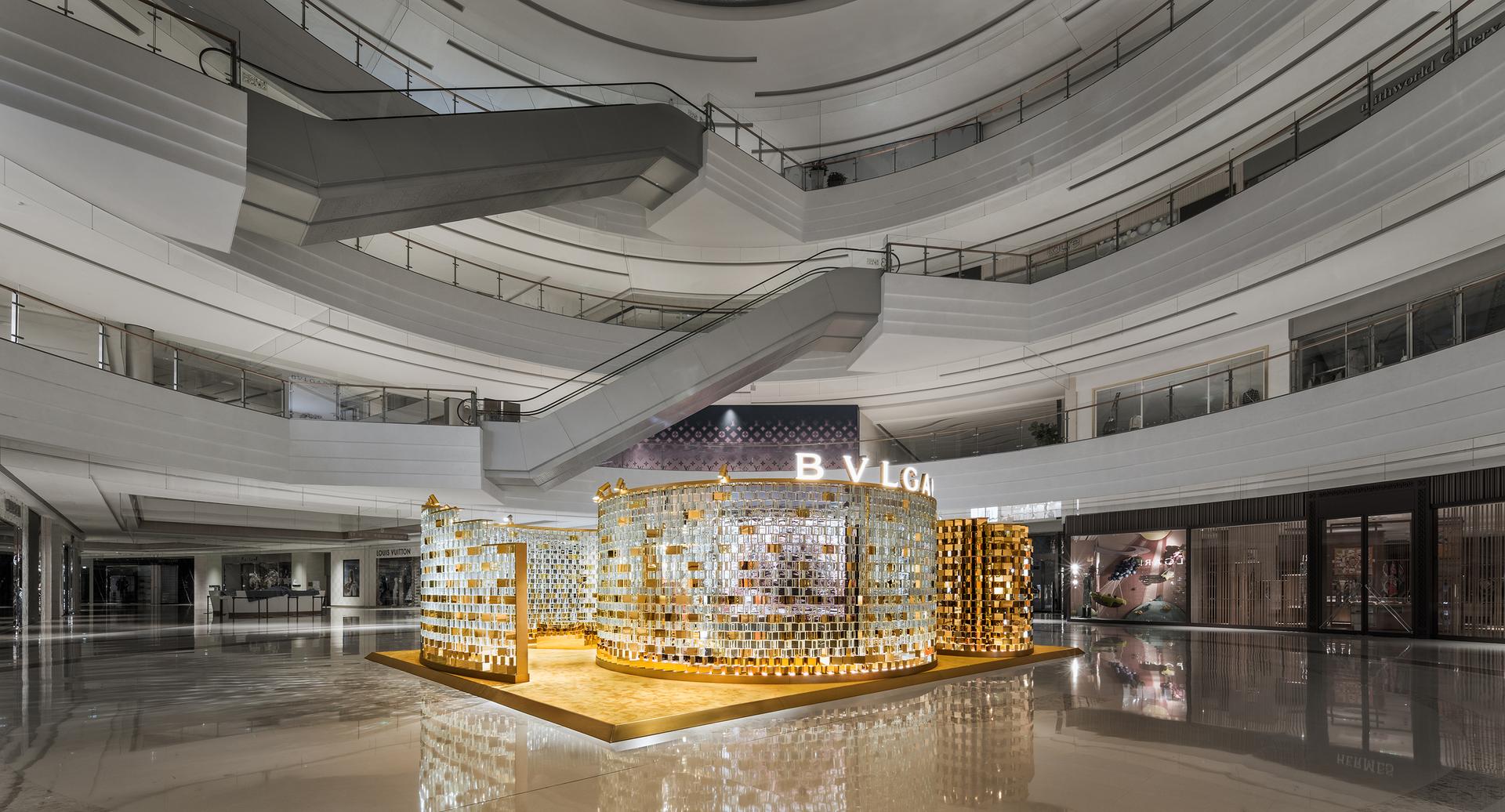 BVLGARI 'Serpenti Rhapsody' Pop-up Installation - image 5