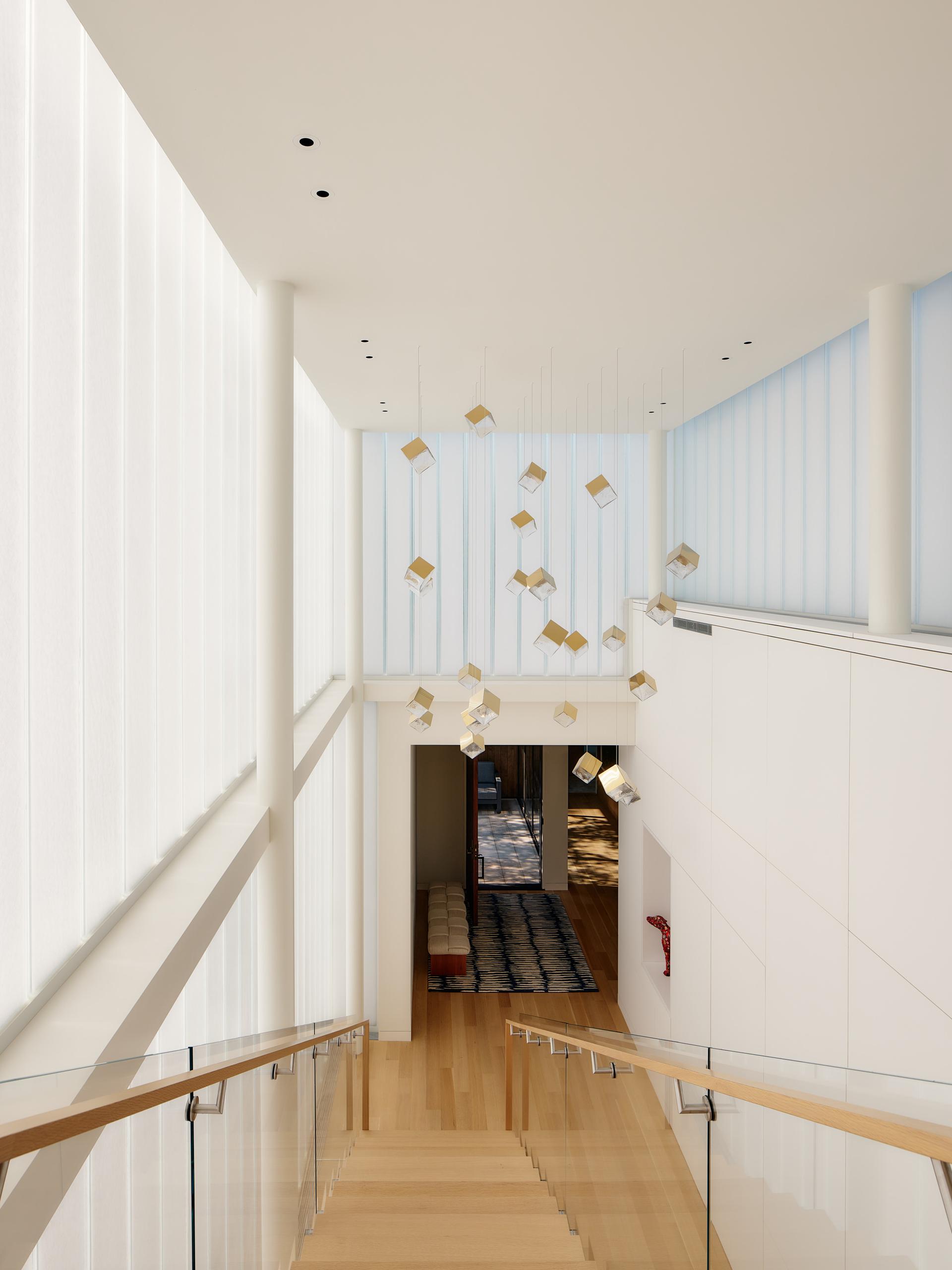 Lakeside Modern - image 9