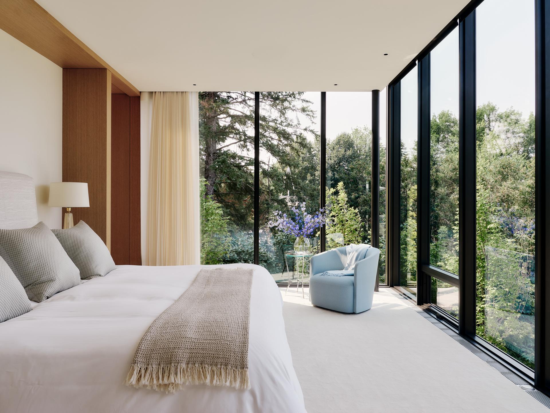 Lakeside Modern - image 12