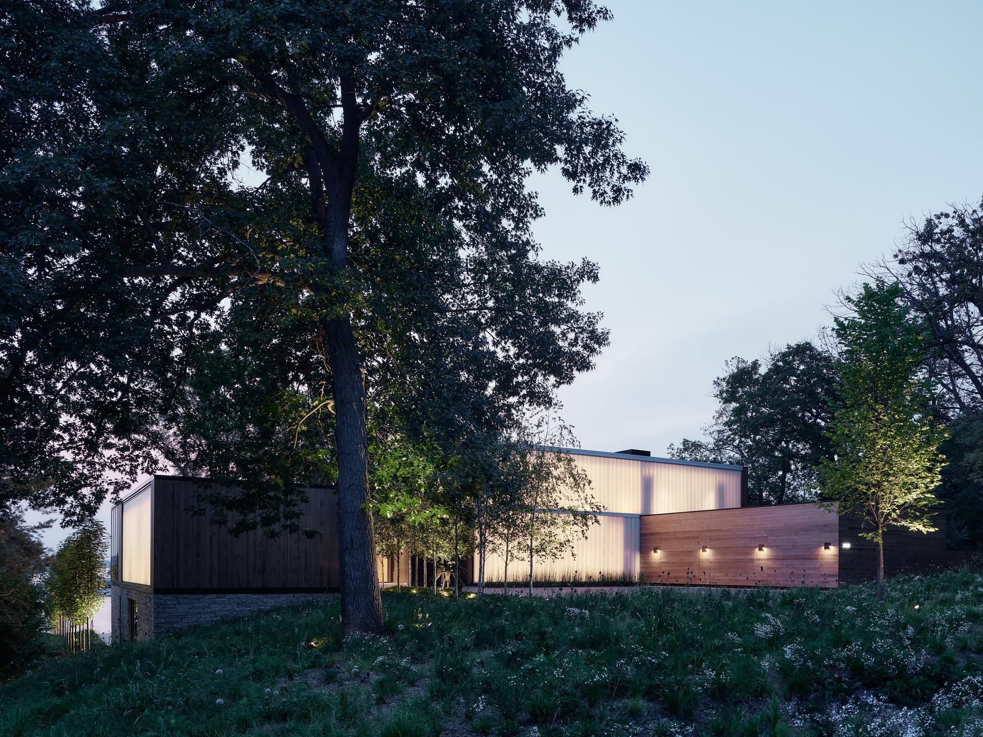 Lakeside Modern