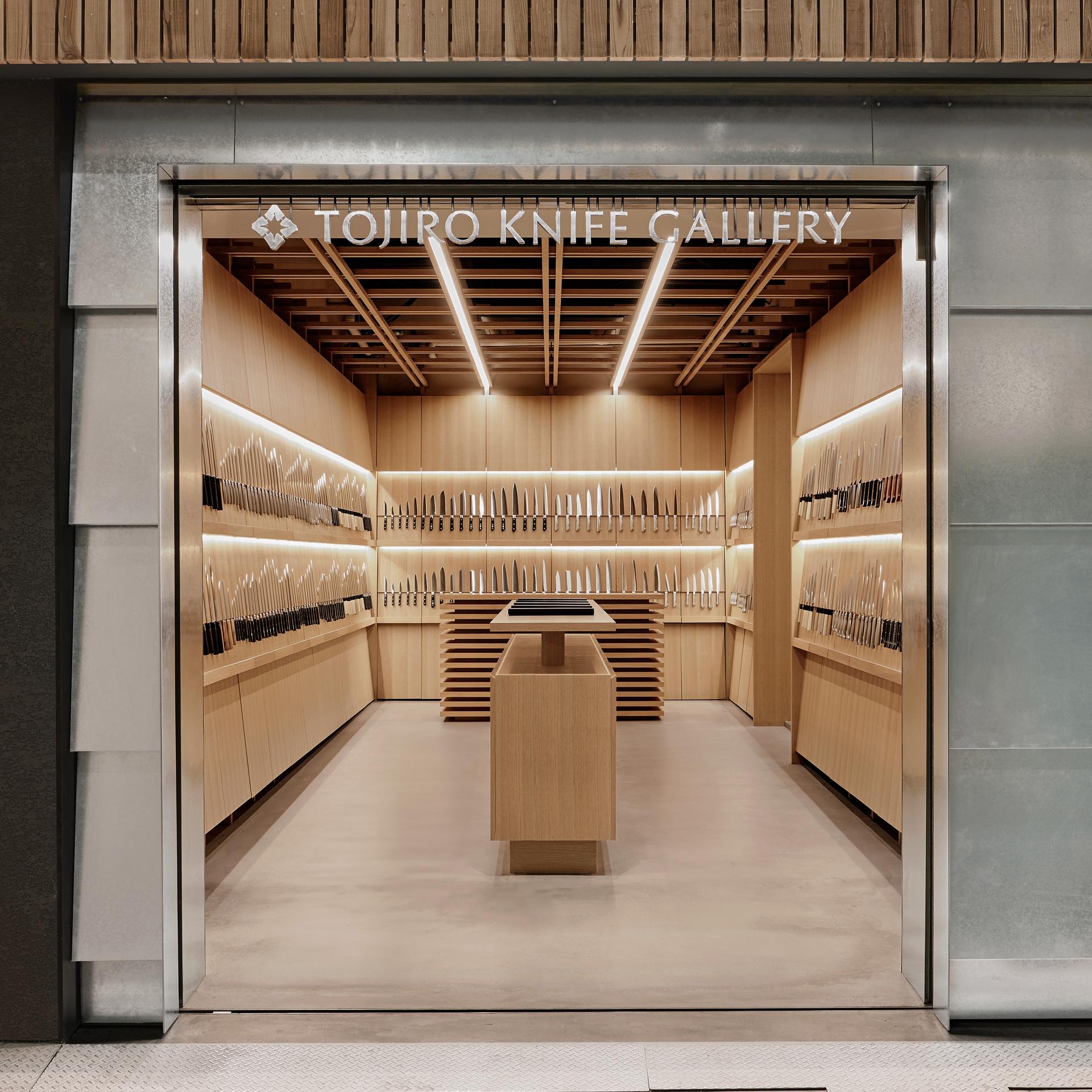 Tojiro Knife Gallery Osaka - image 3