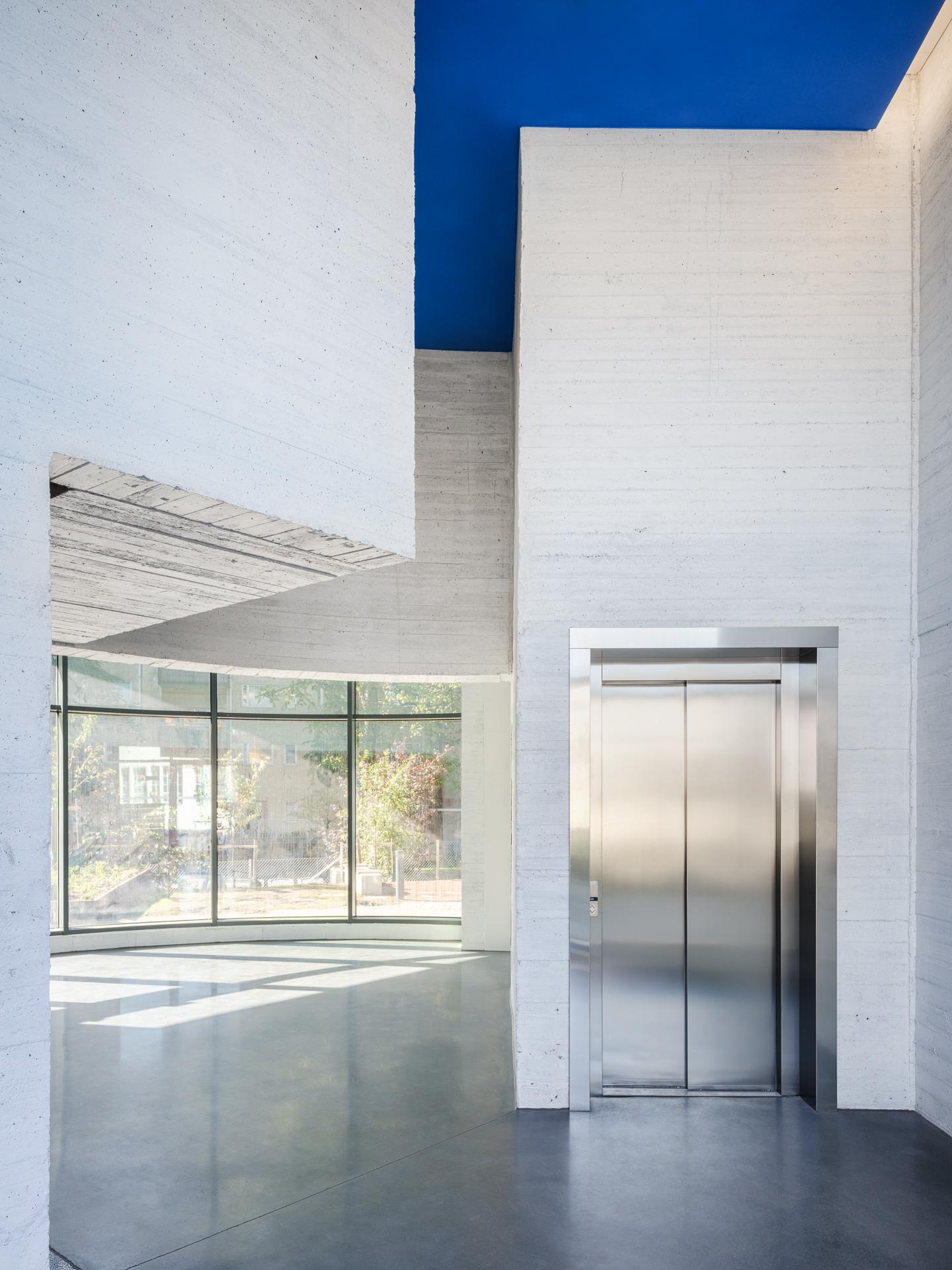 Meander Housing - image 9