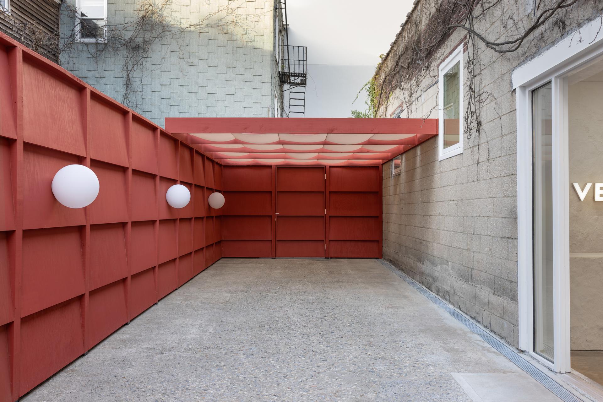 VEJA Williamsburg - image 3