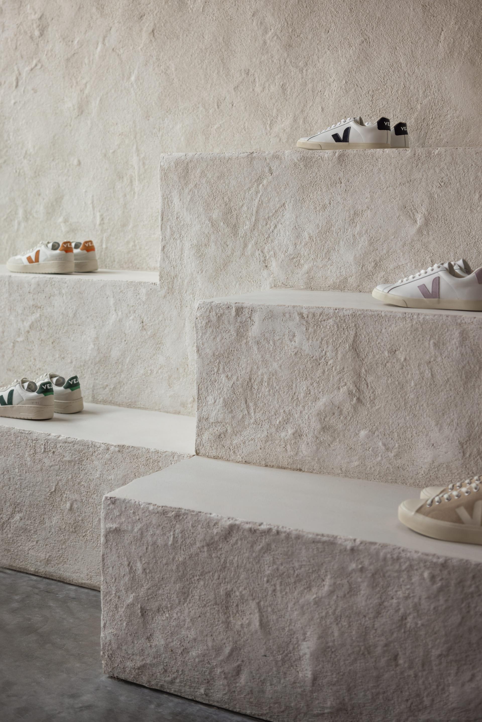 VEJA Williamsburg - image 9
