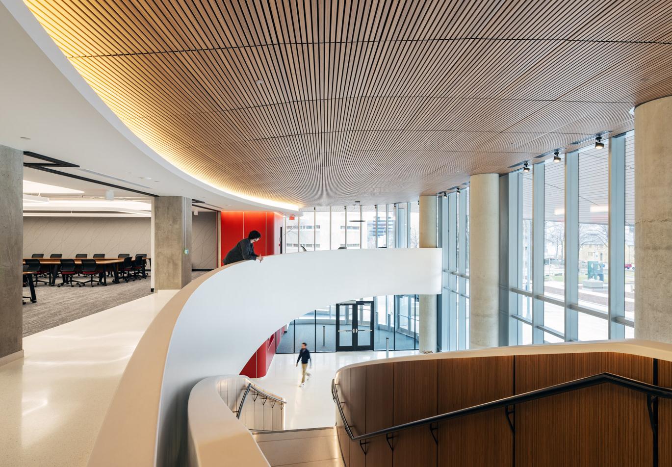 Mayo Clinic Anna-Maria and Stephen Kellen Building - image 5