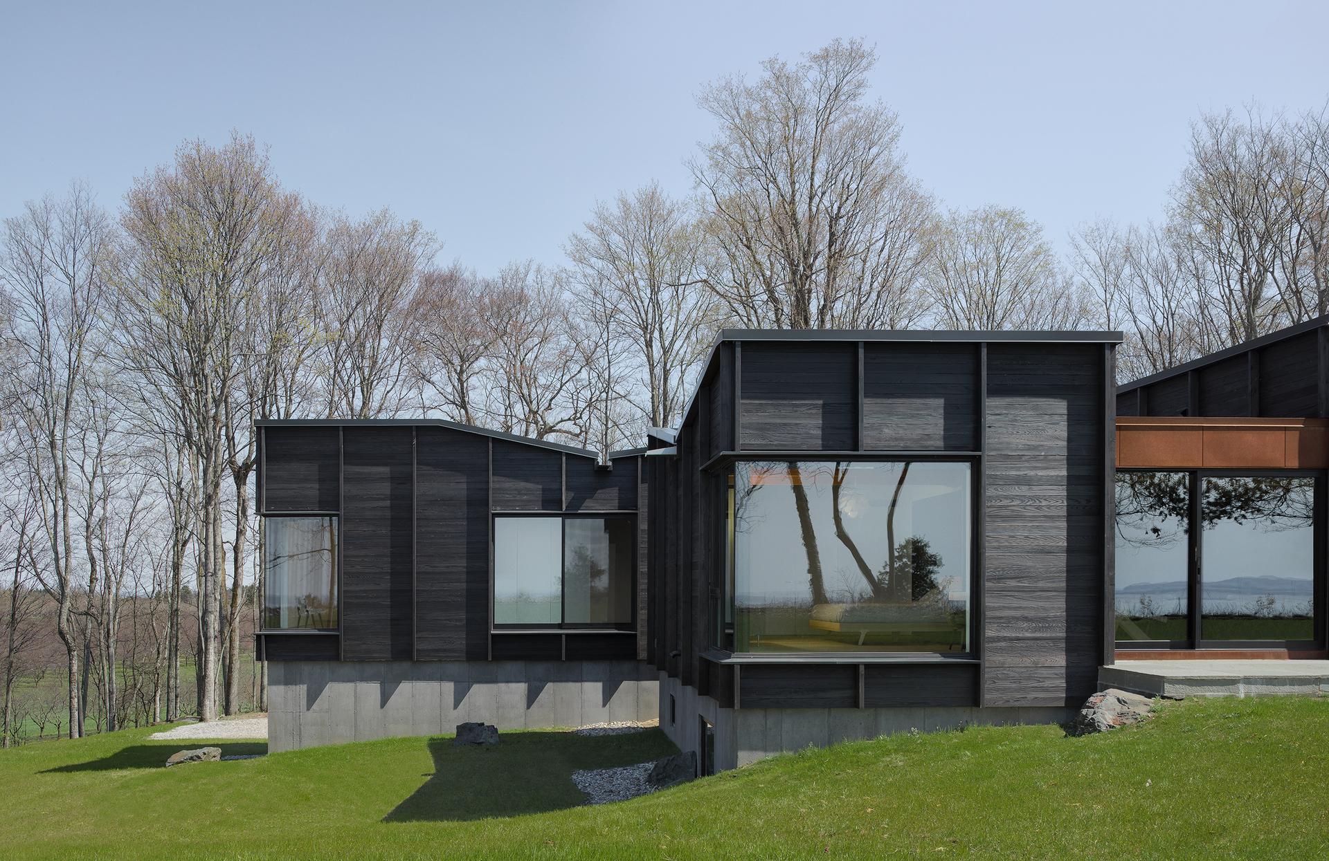 Michigan Lake House - image 10
