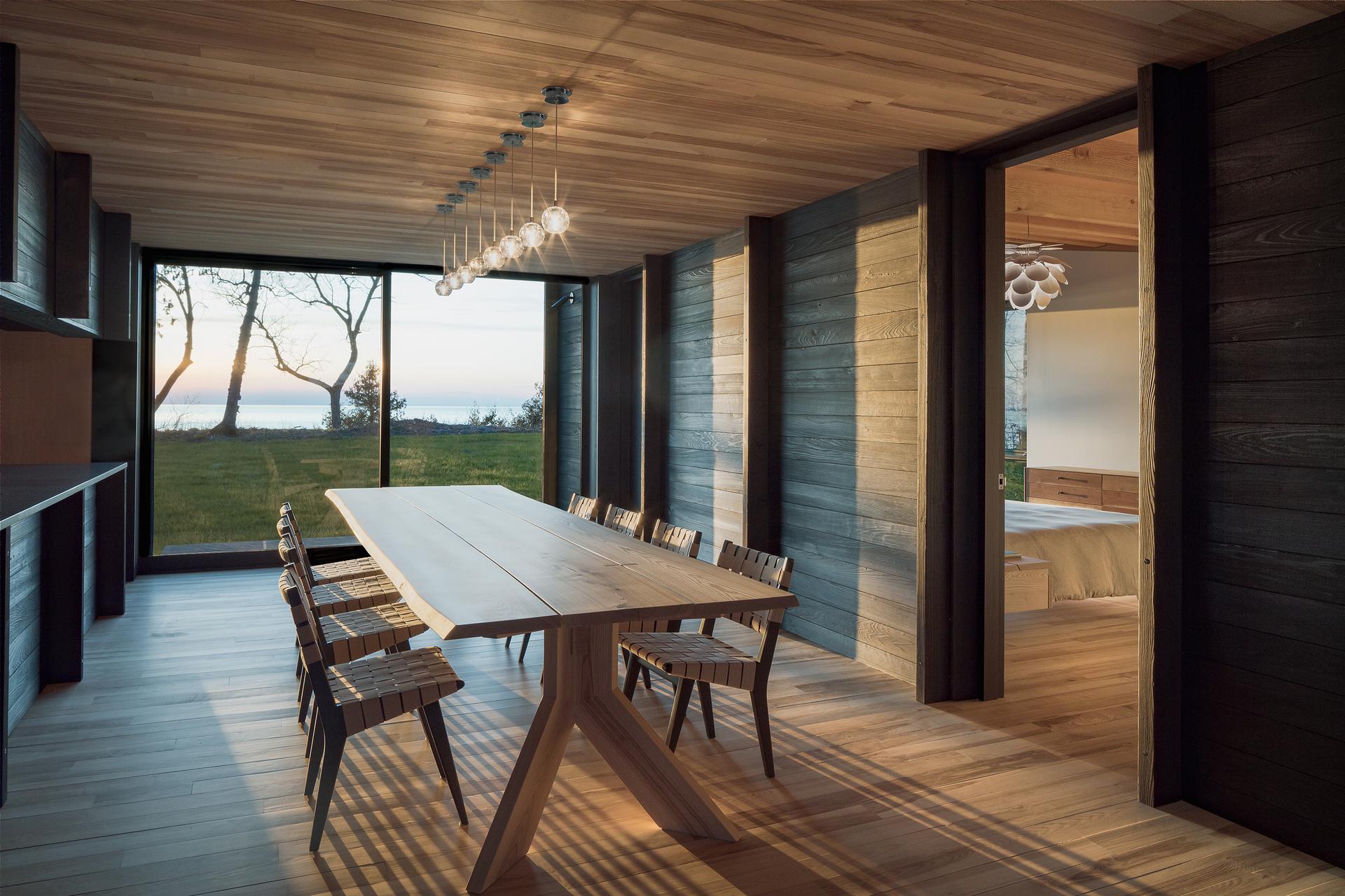 Michigan Lake House - image 7