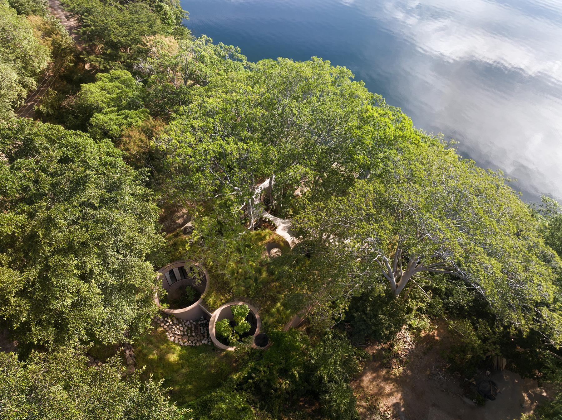 Santa Maria del Oro House - image 14