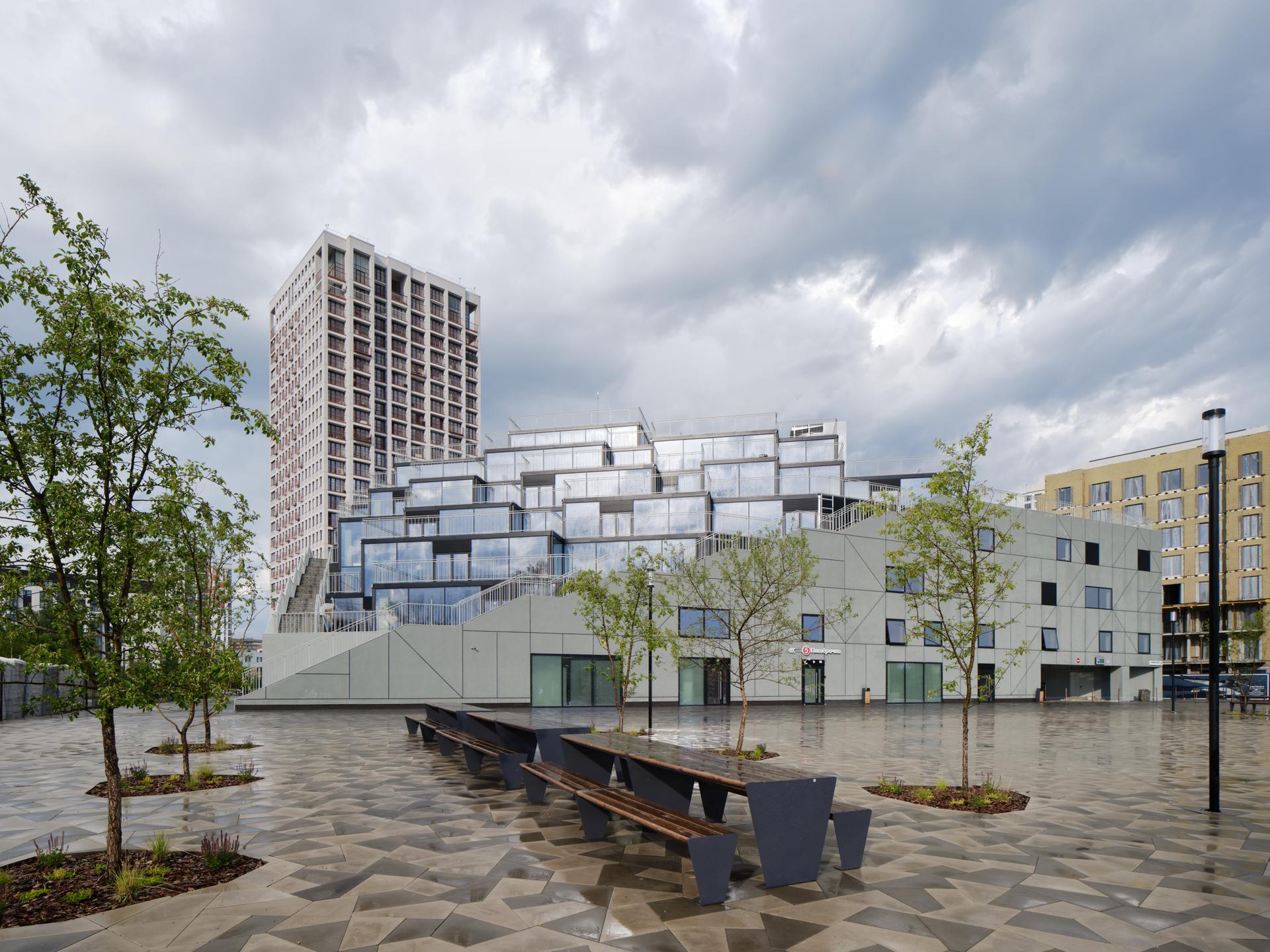 Multifunctional community center based on parking in the "European Riverfront" - image 16