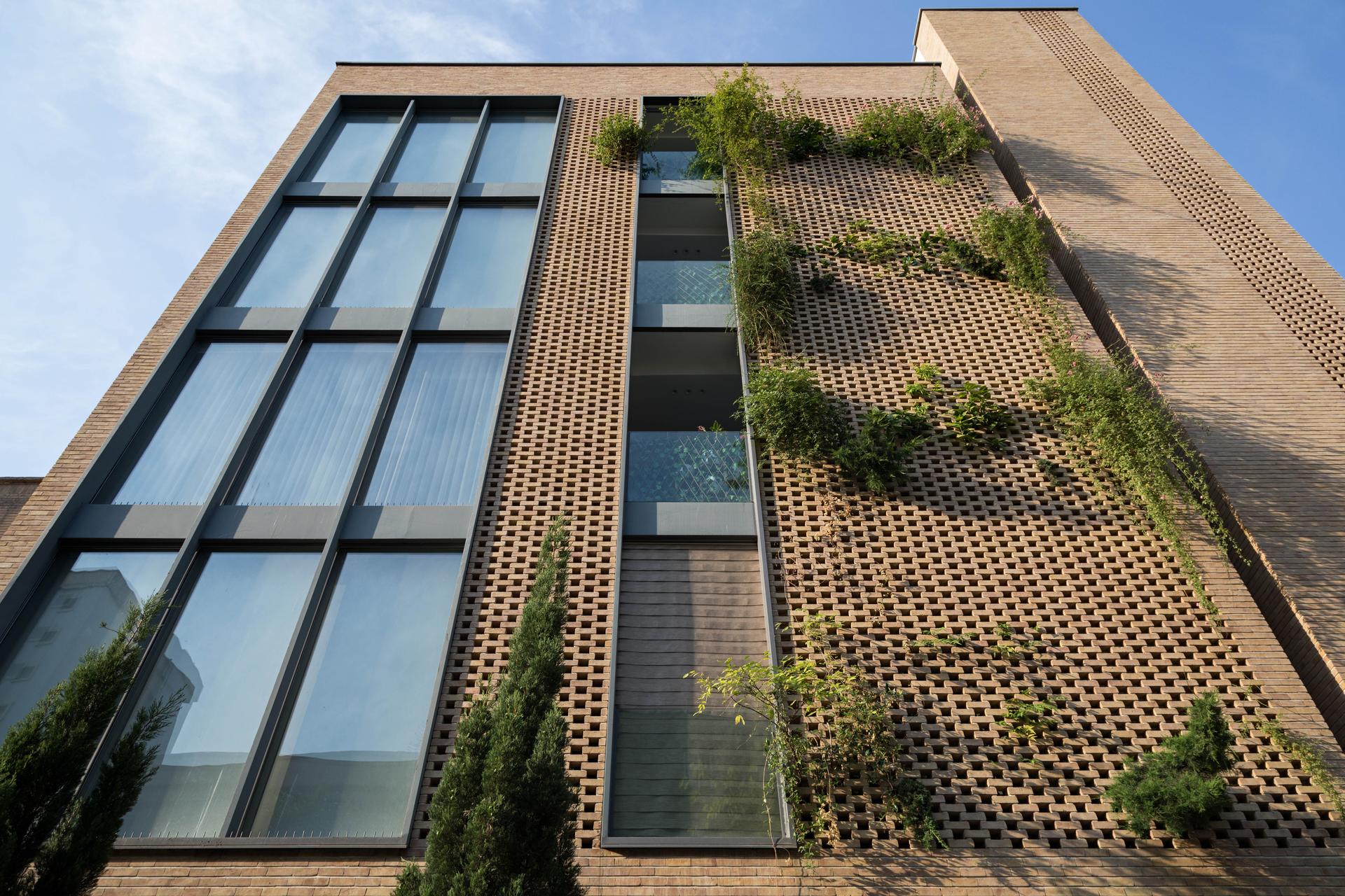 Peyvand Residential Building - image 21