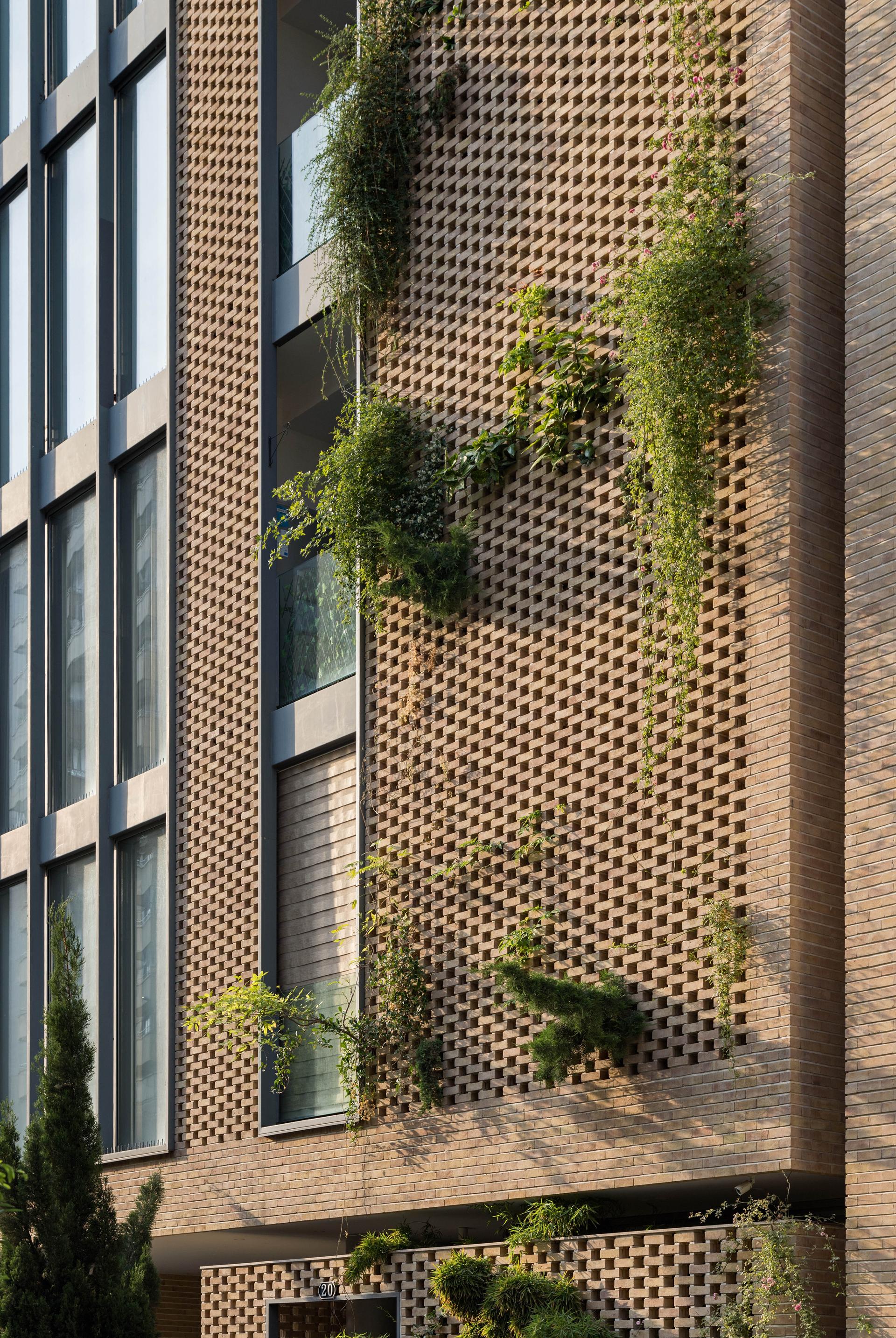 Peyvand Residential Building - image 24