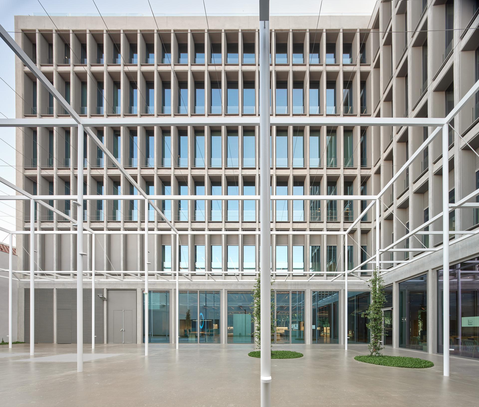 SWITCH - New Simon Headquarters - image 9