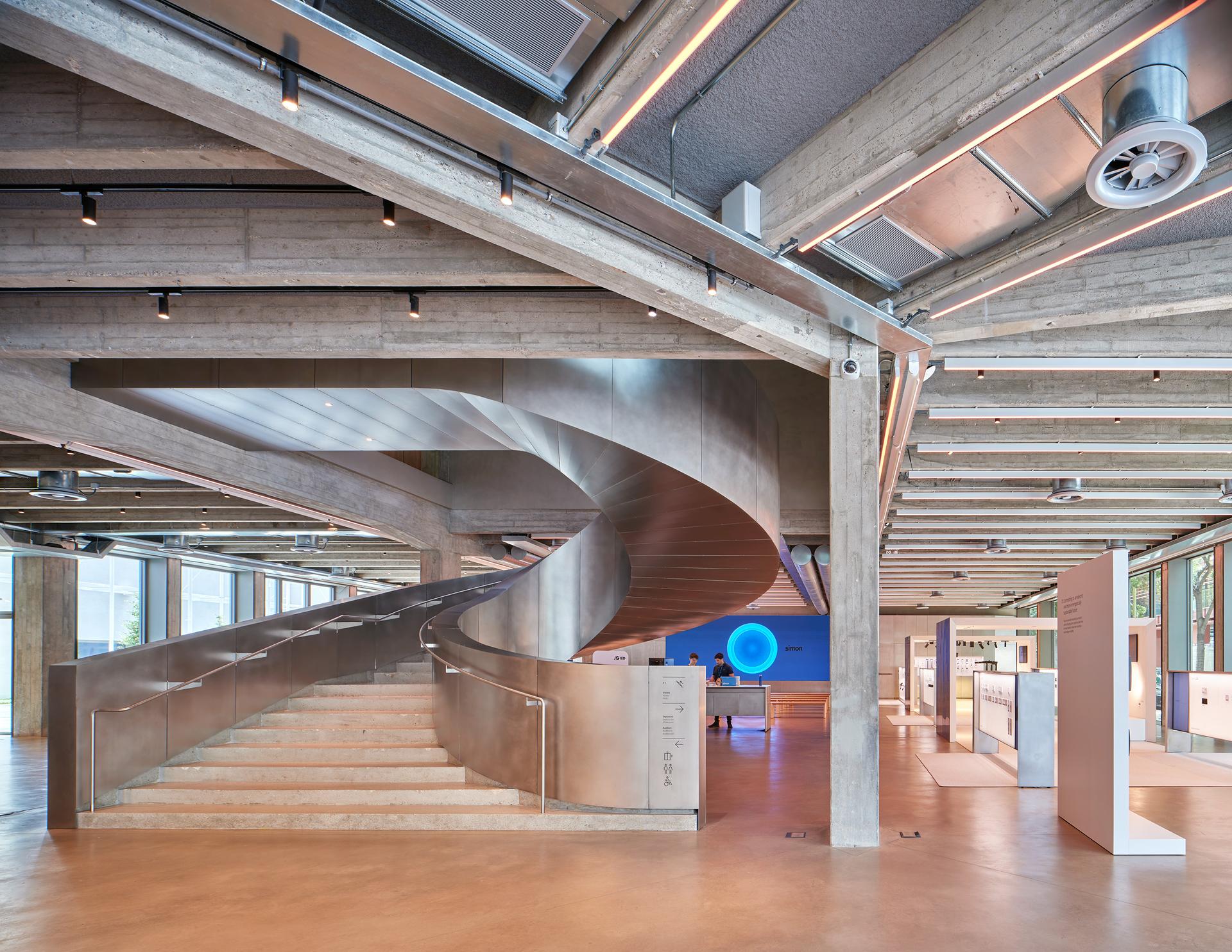 SWITCH - New Simon Headquarters - image 13