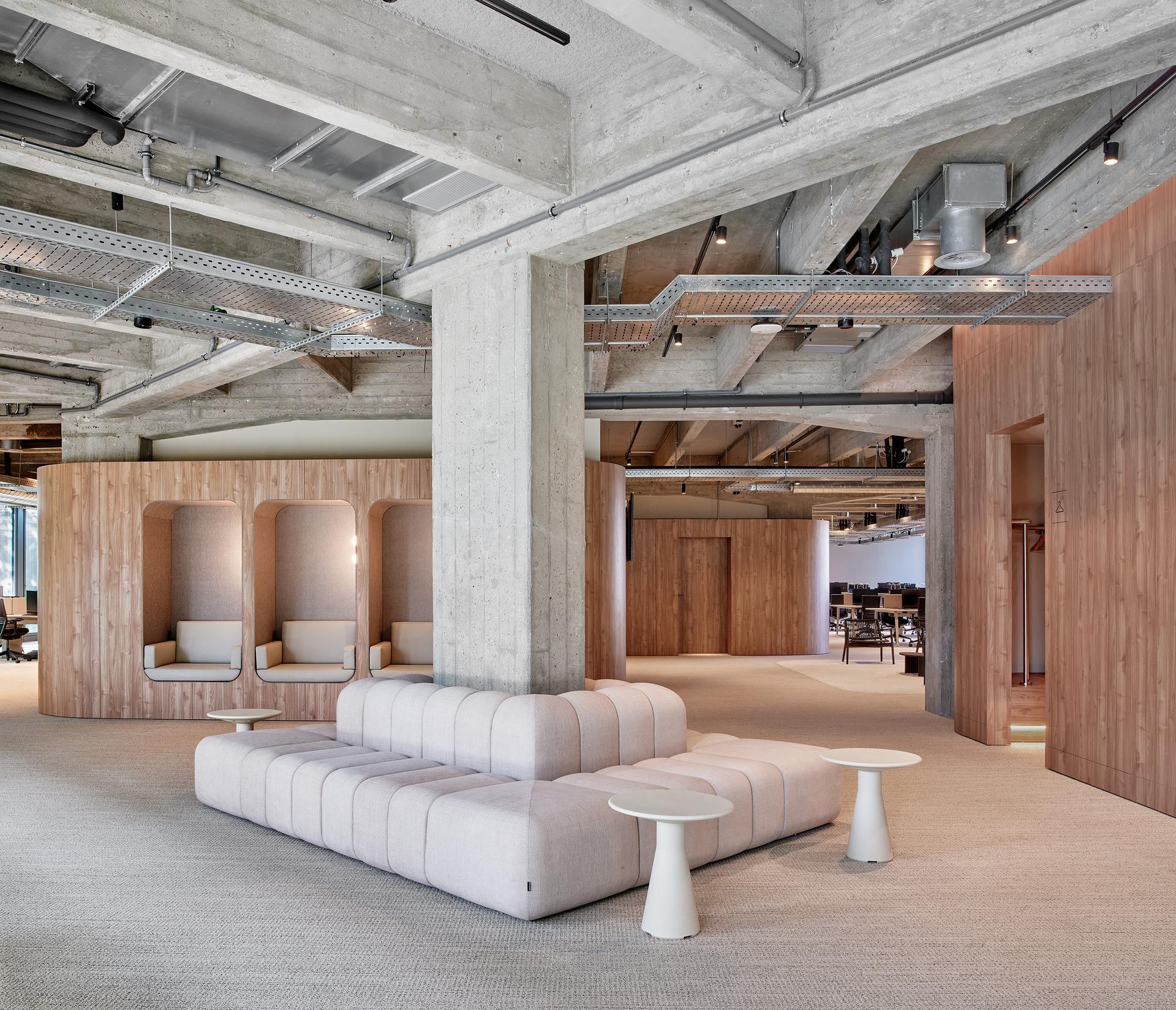SWITCH - New Simon Headquarters - image 18