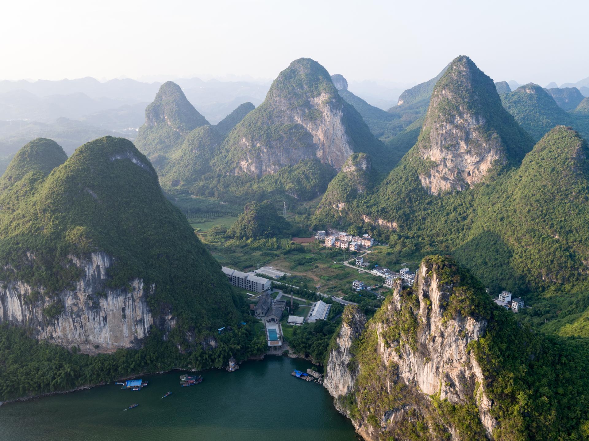 Yangshuo Sugarhouse Hotel - image 5