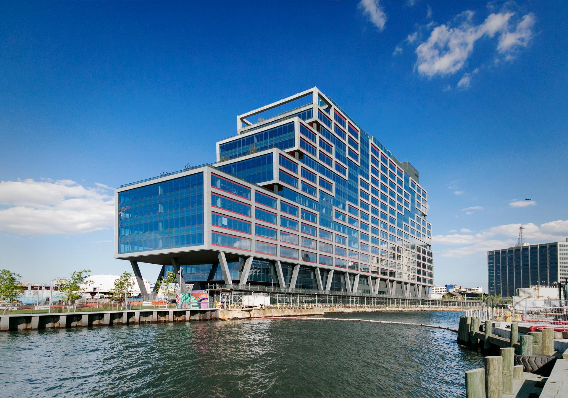 DOCK 72
