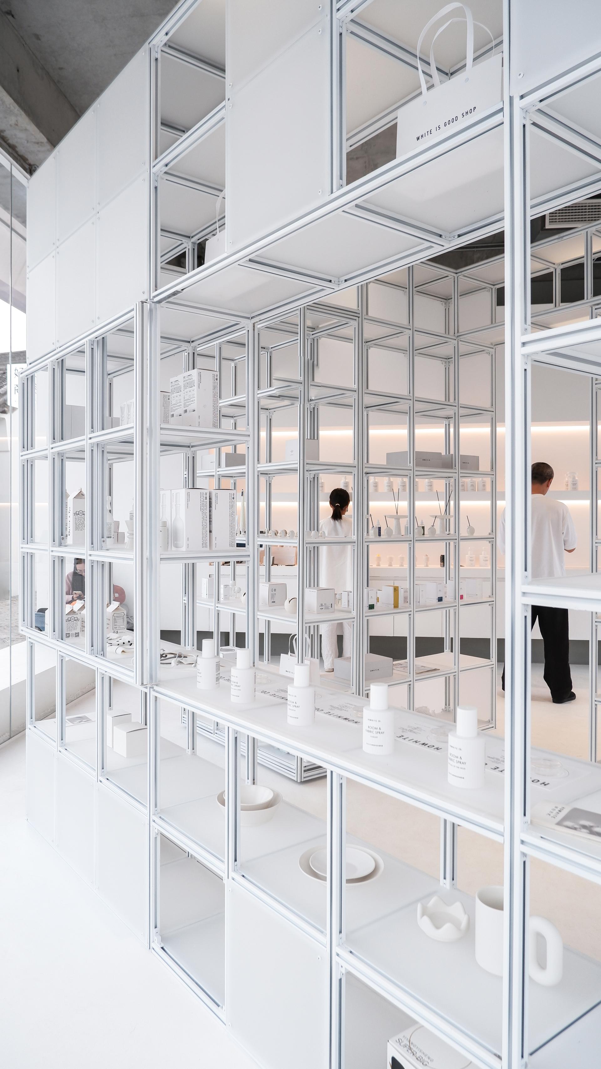 White Is Good Shop in Weipo - image 15