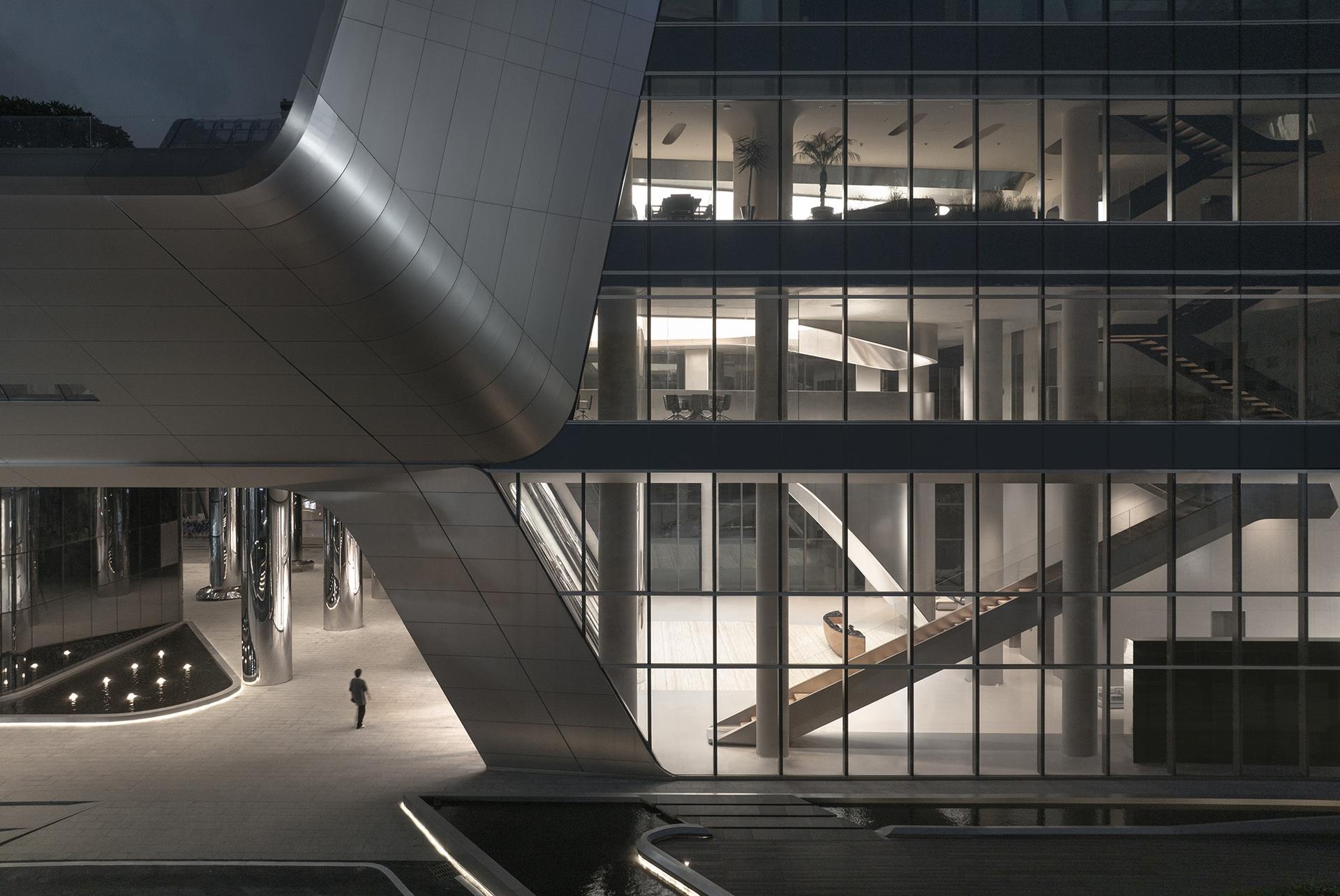 Higold's Interstellar Headquarters - image 4