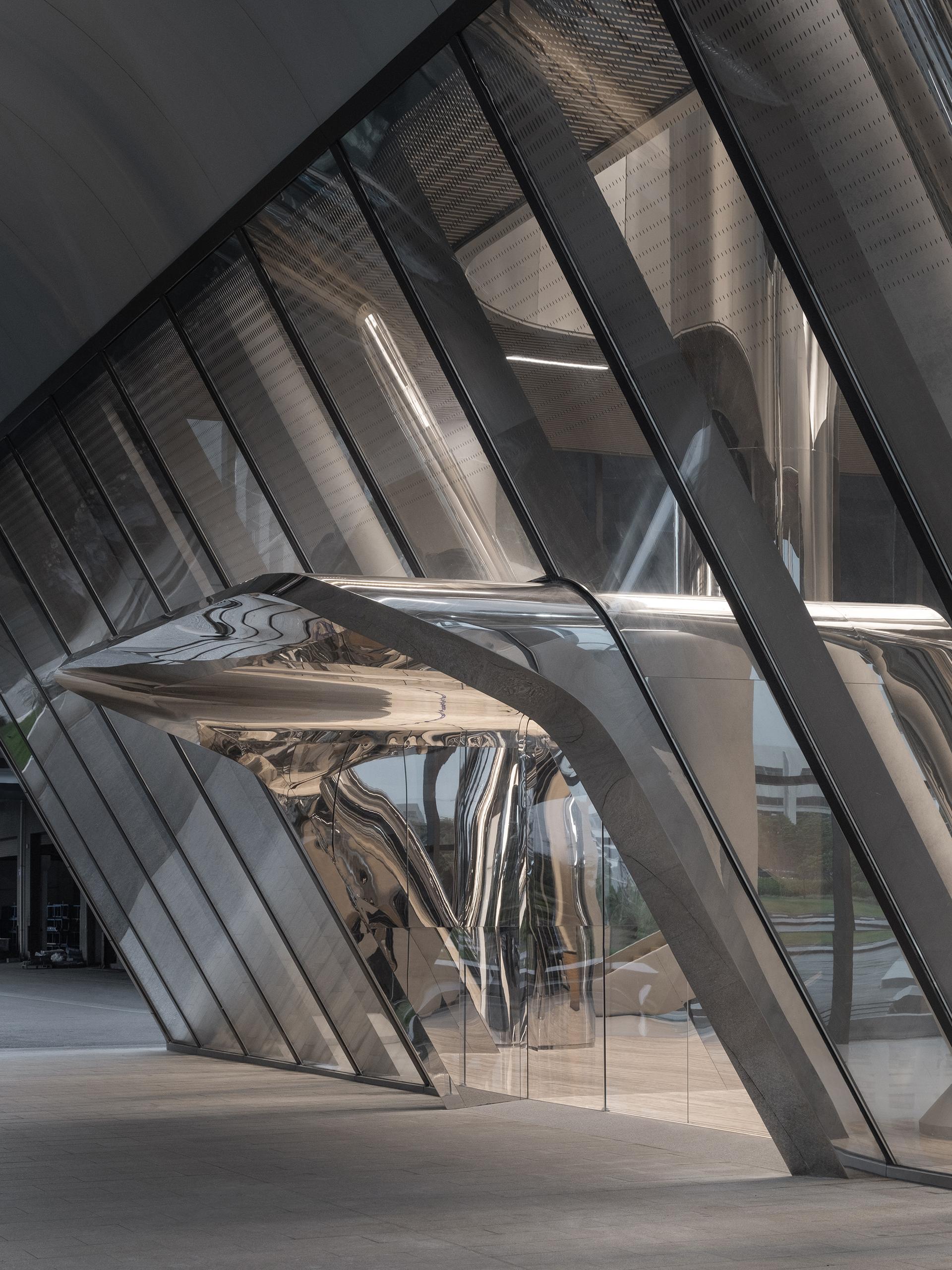 Higold's Interstellar Headquarters - image 8