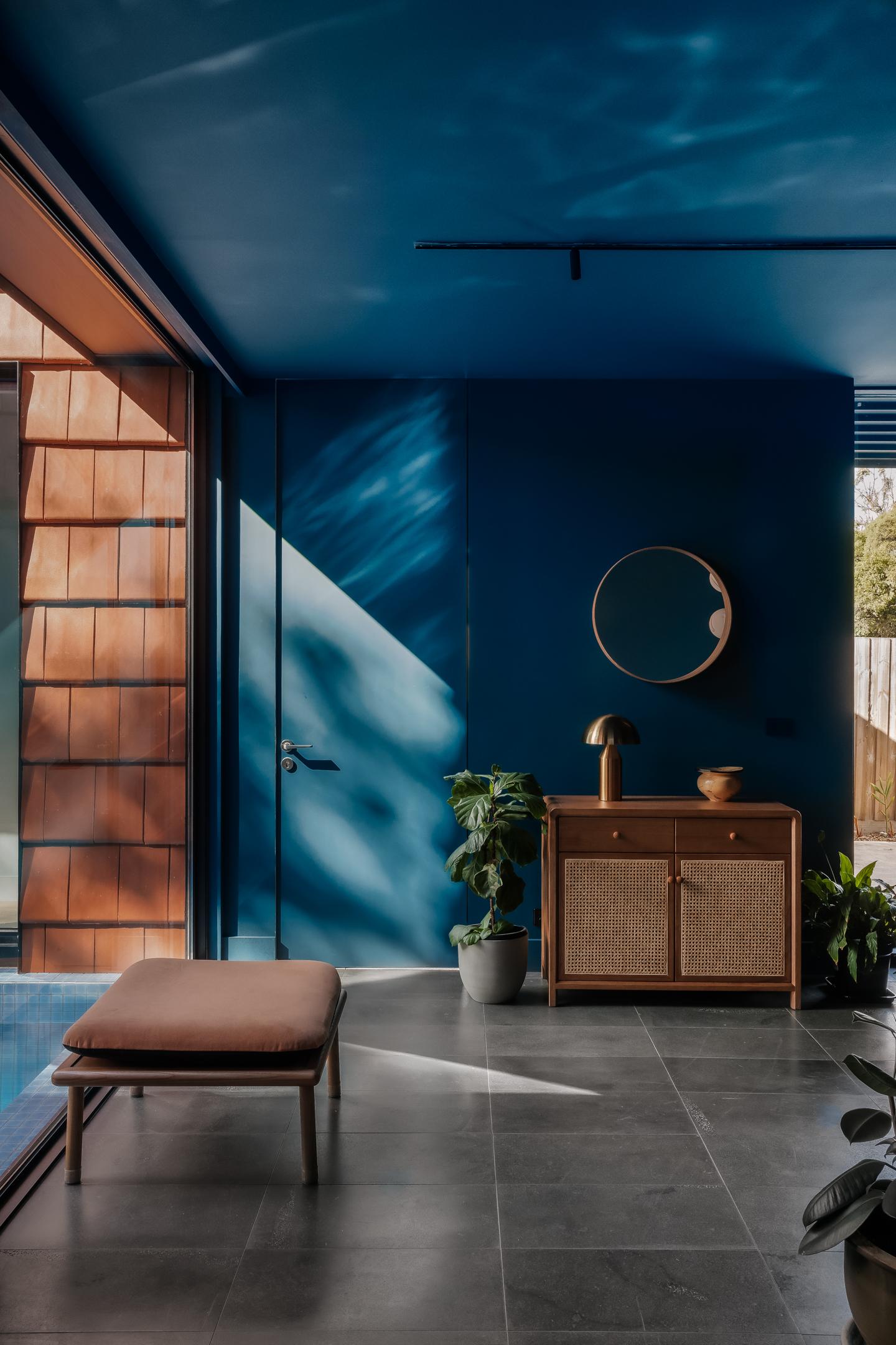 MAHOGANY HOUSE - image 3
