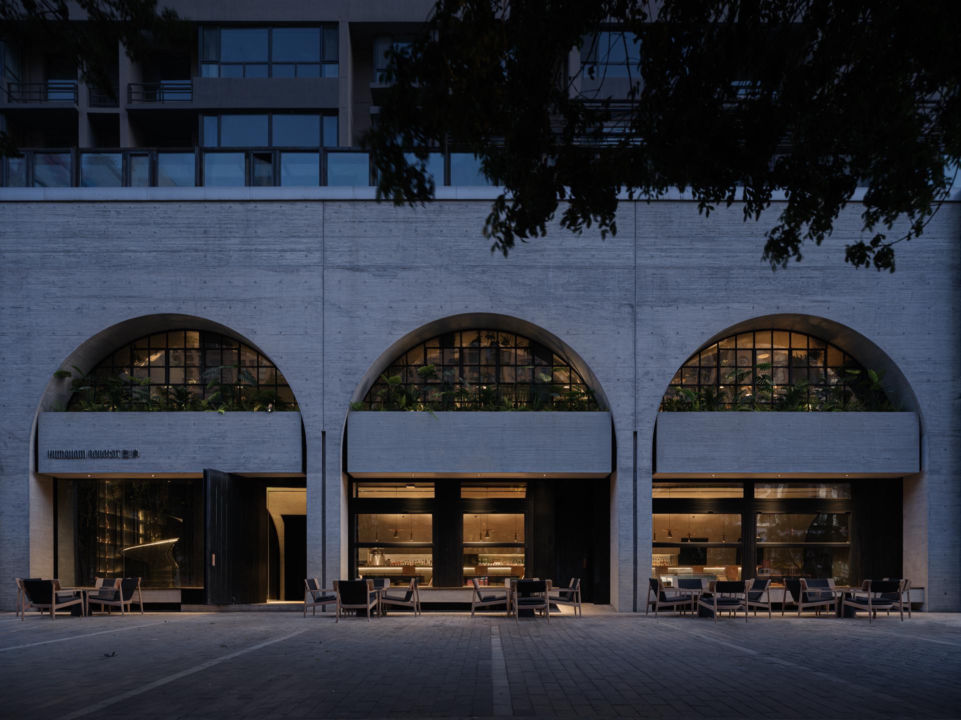 The Whisky Bar with a Concrete Identity
