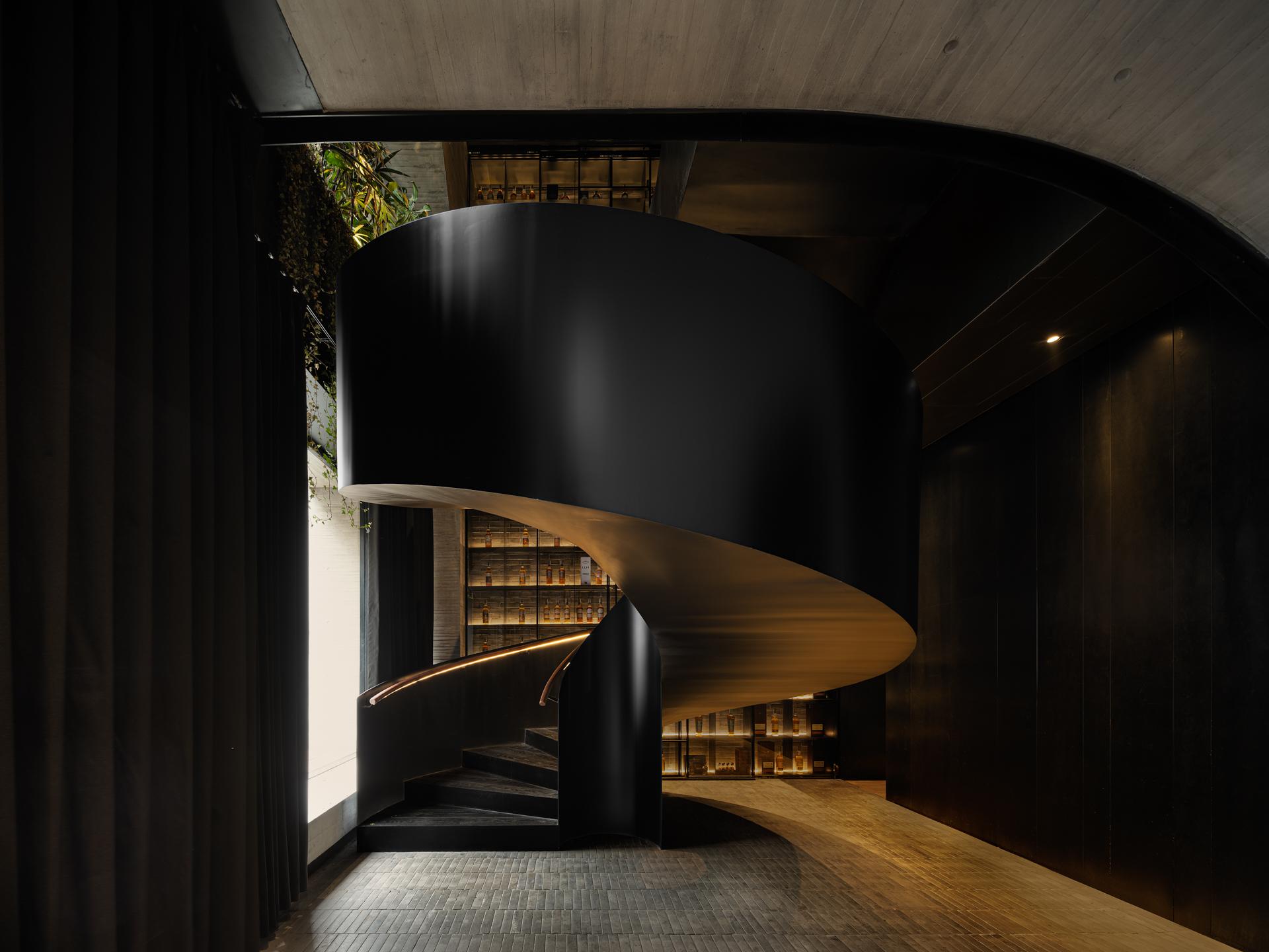 The Whisky Bar with a Concrete Identity - image 13