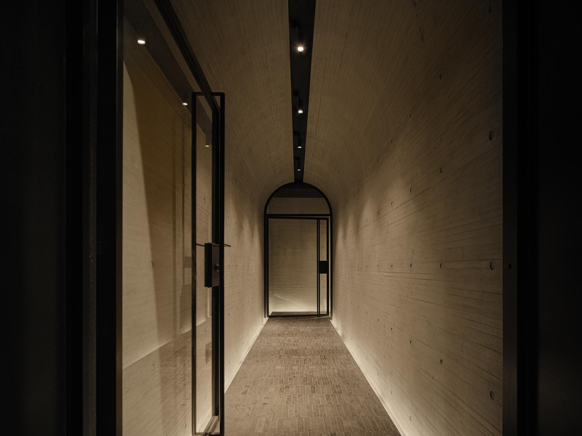 The Whisky Bar with a Concrete Identity - image 20