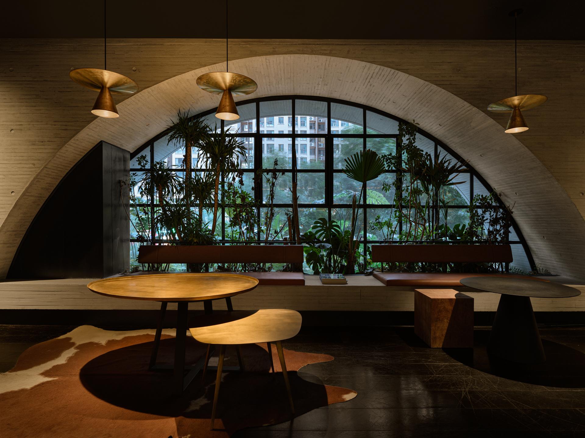 The Whisky Bar with a Concrete Identity - image 15